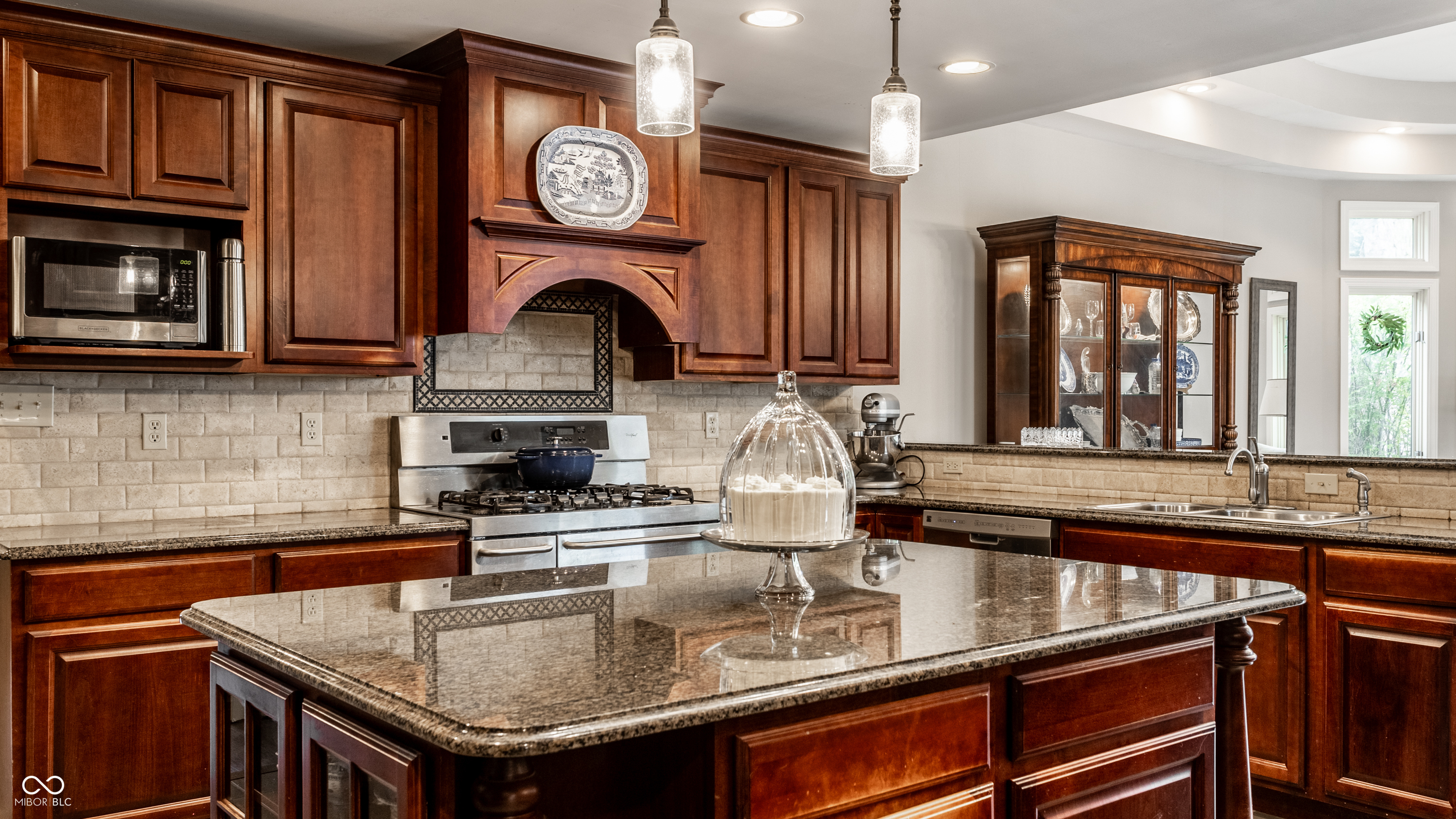 7743 Camelback Drive