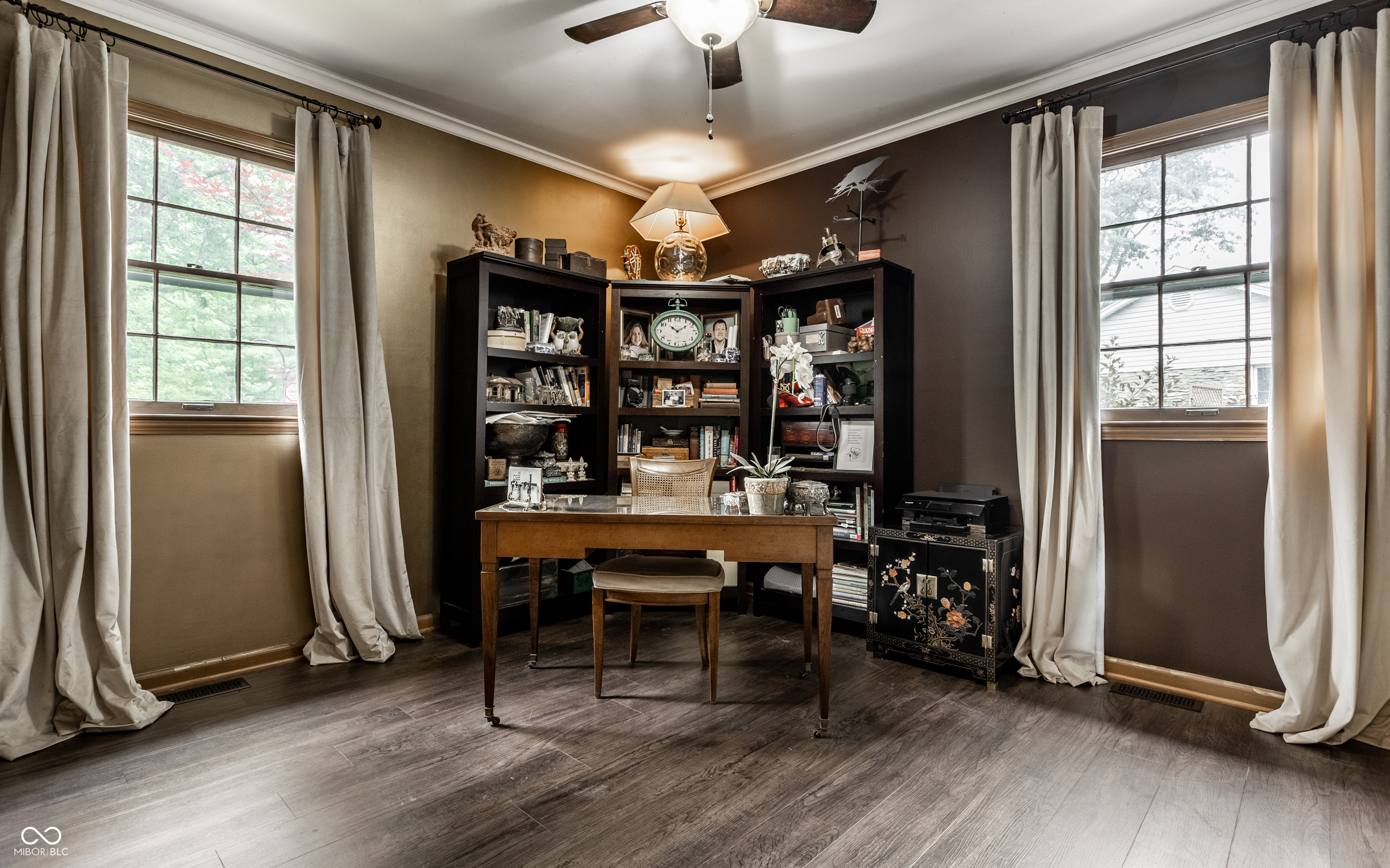 7743 Camelback Drive