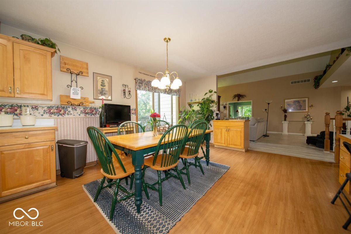 12040 Kingfisher Circle