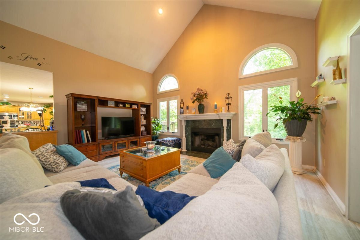 12040 Kingfisher Circle