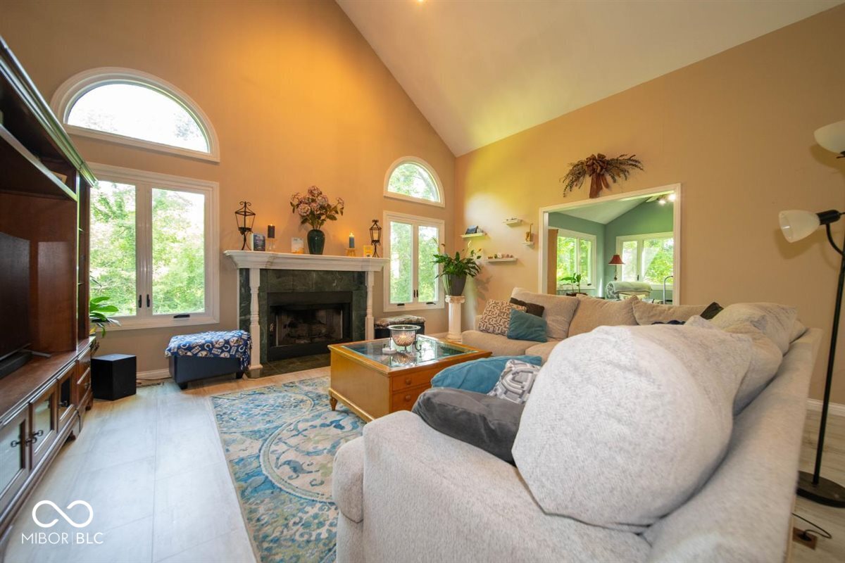 12040 Kingfisher Circle