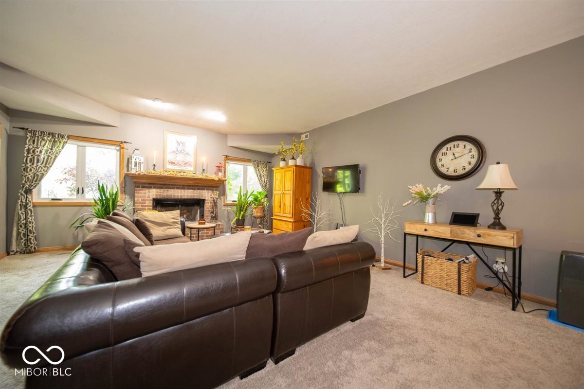 12040 Kingfisher Circle