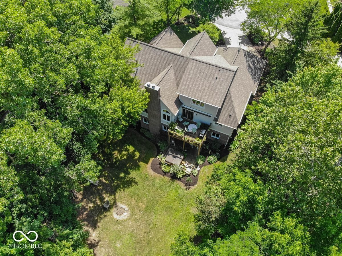 12040 Kingfisher Circle