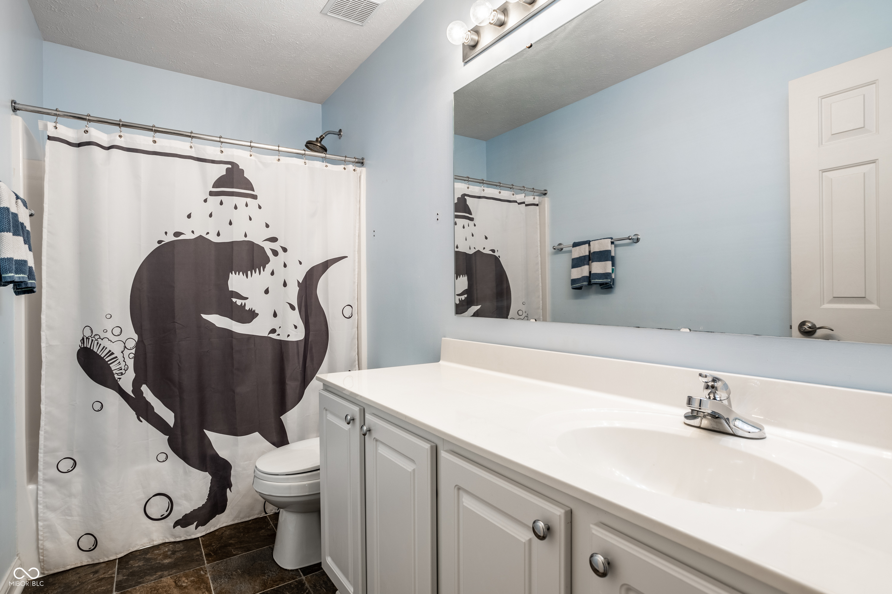 6771 Woodcliff Circle