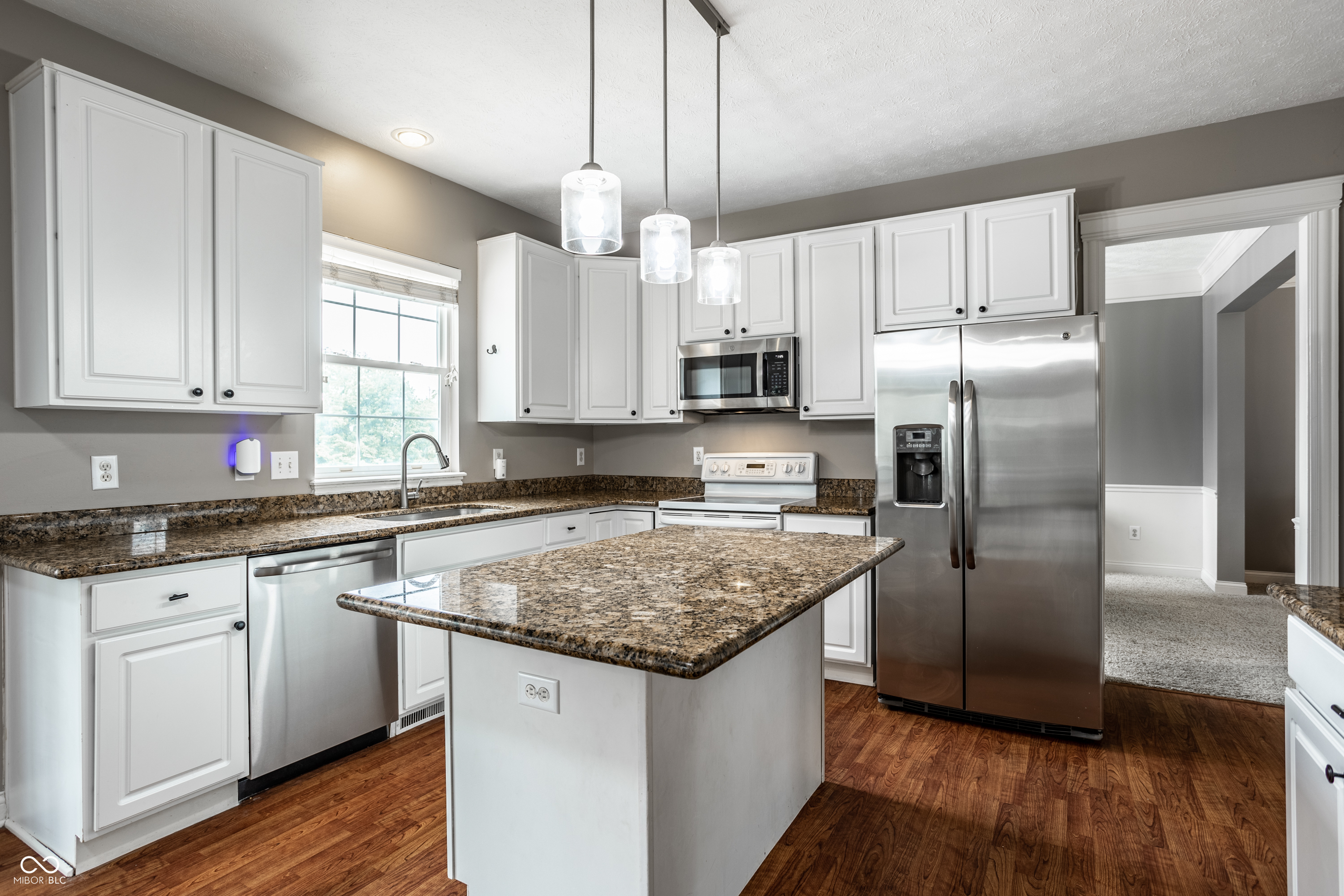 6771 Woodcliff Circle