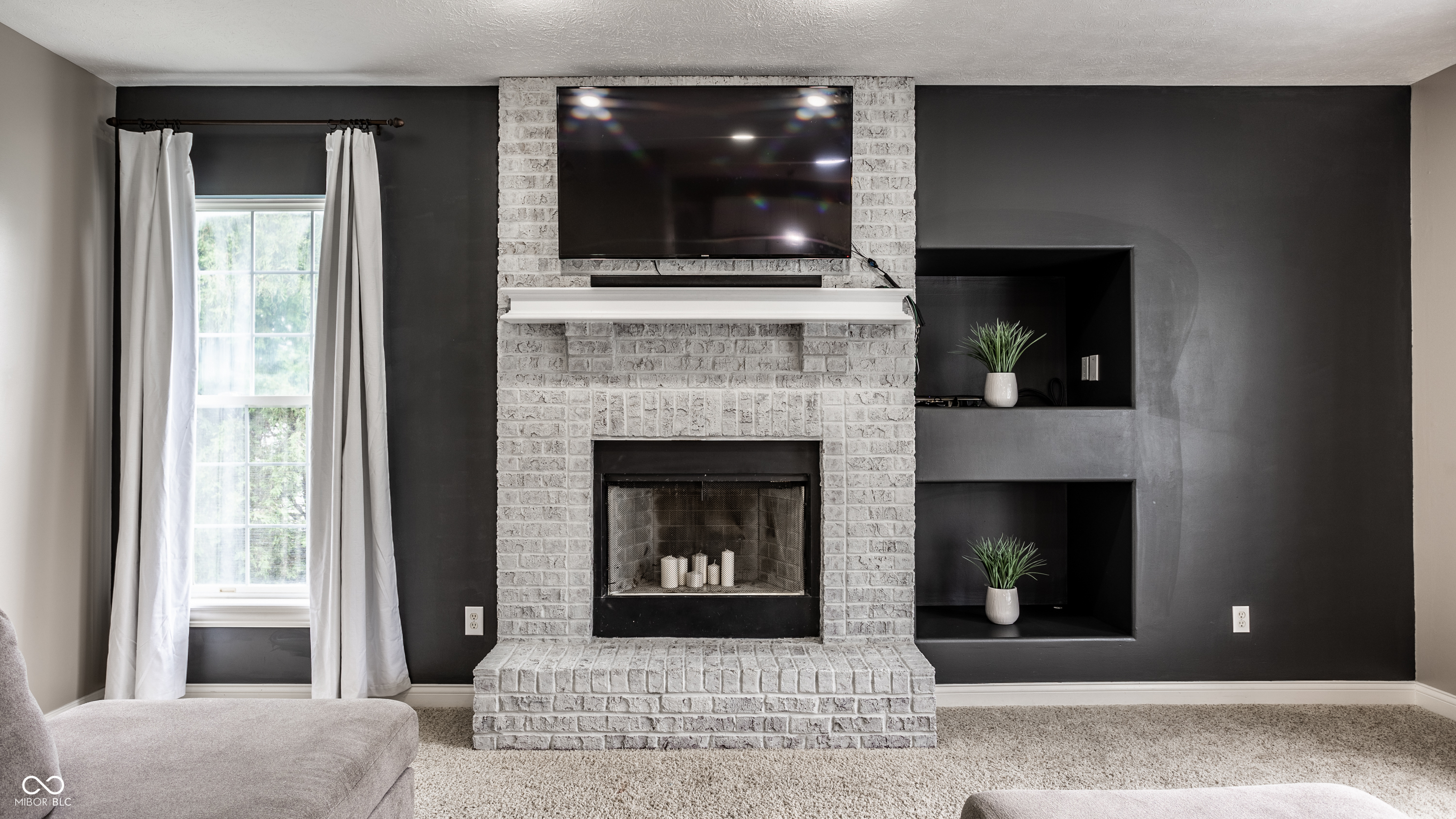 6771 Woodcliff Circle