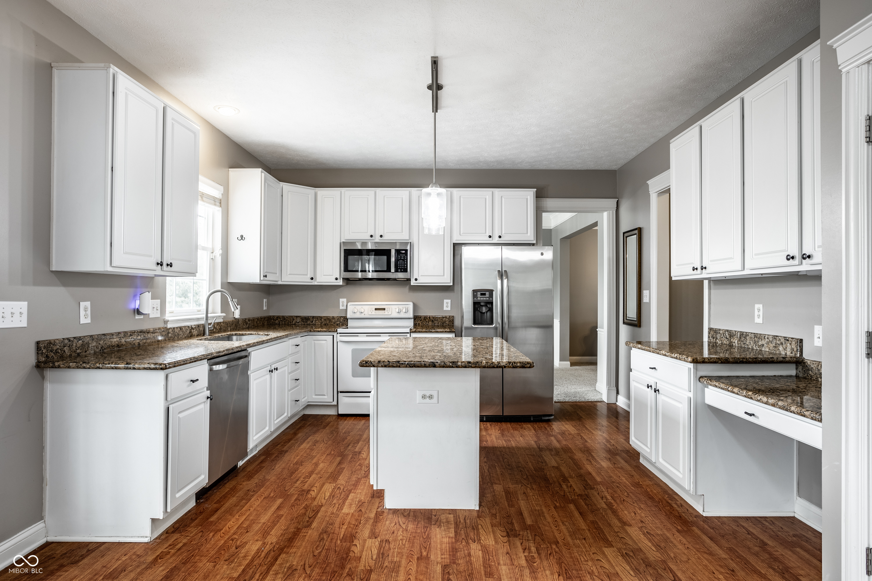 6771 Woodcliff Circle