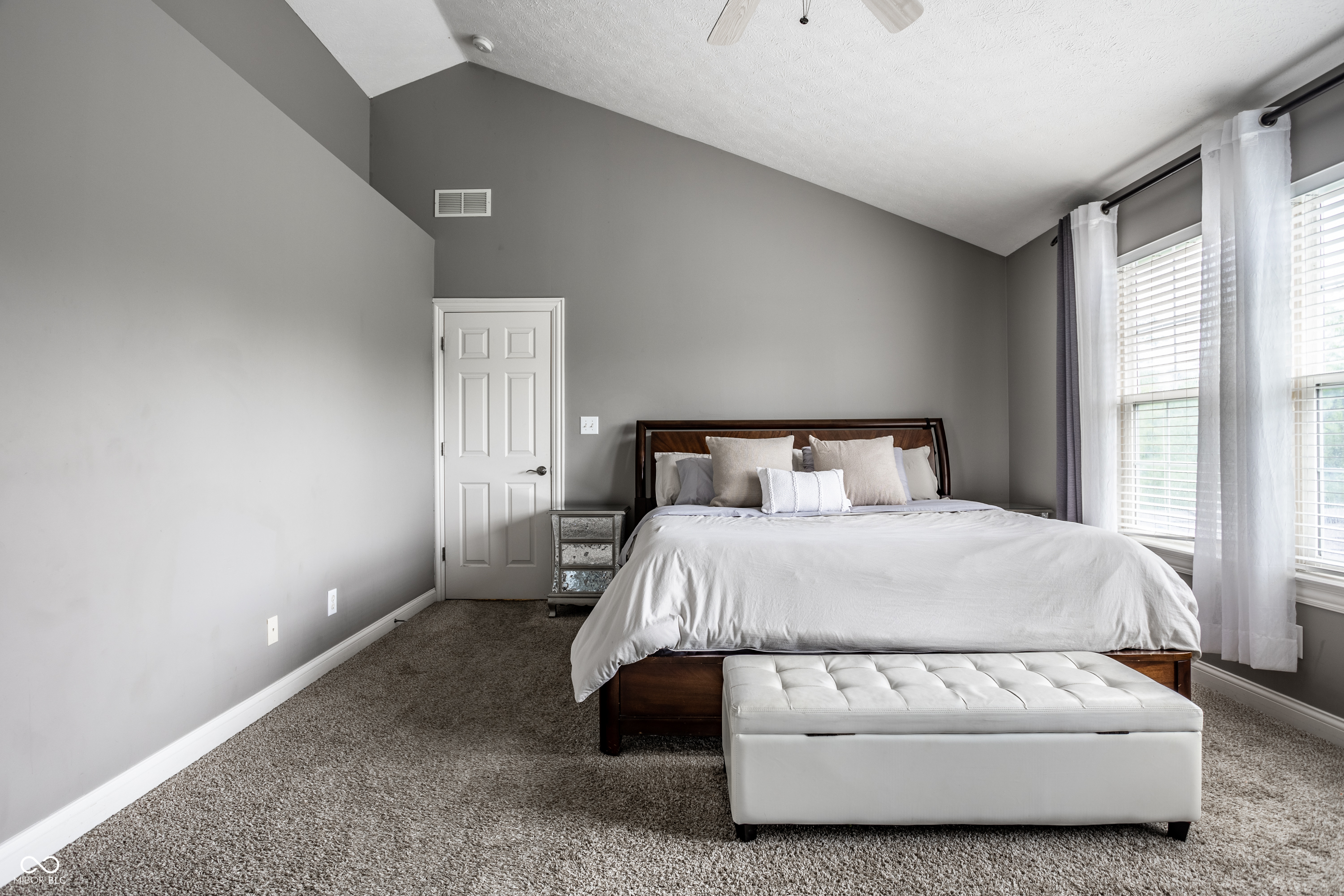 6771 Woodcliff Circle