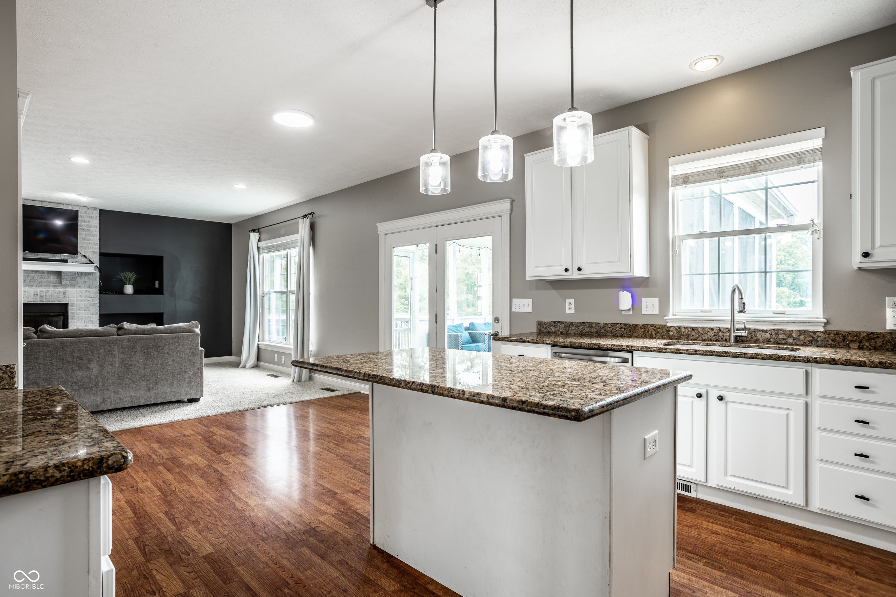 6771 Woodcliff Circle
