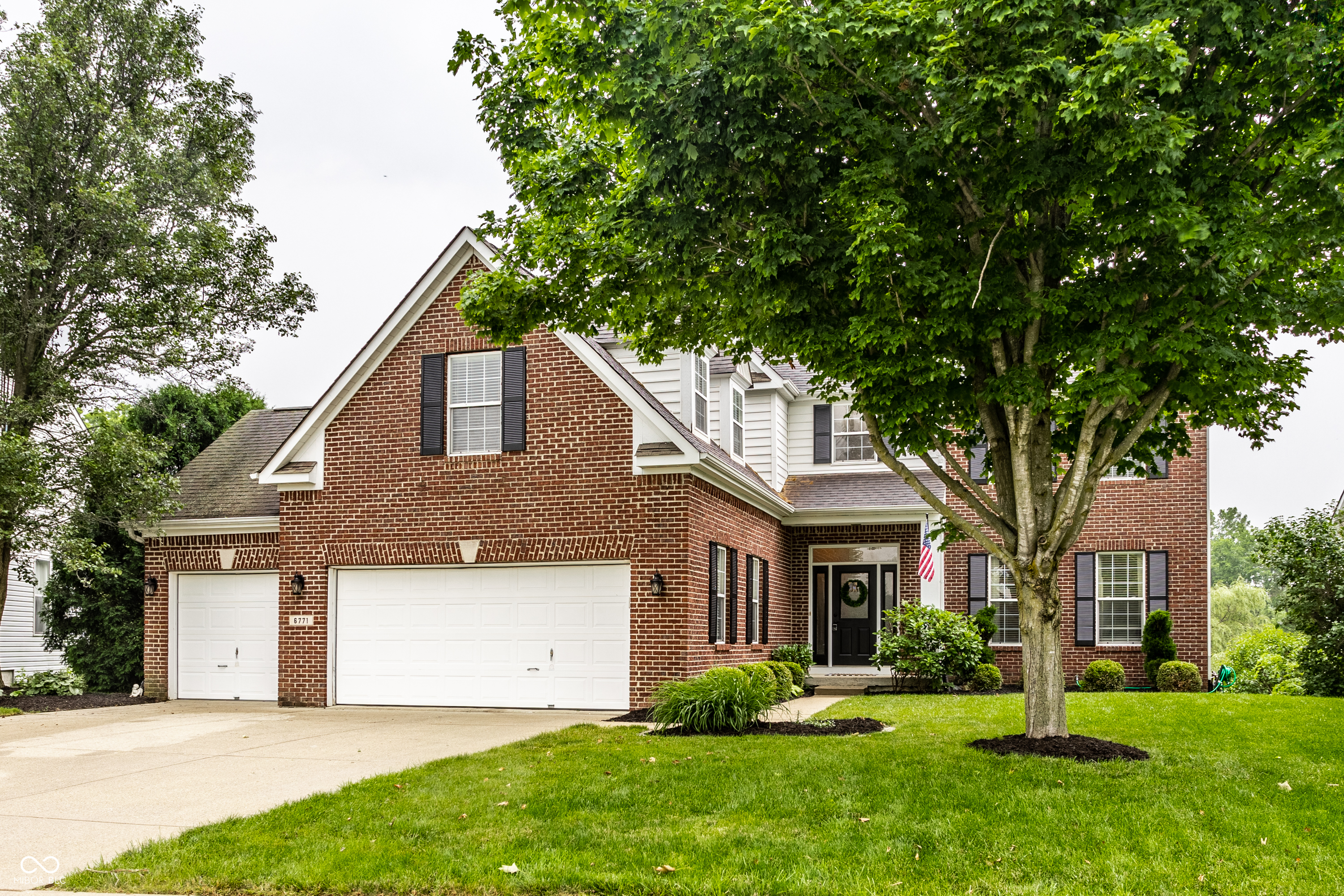 6771 Woodcliff Circle