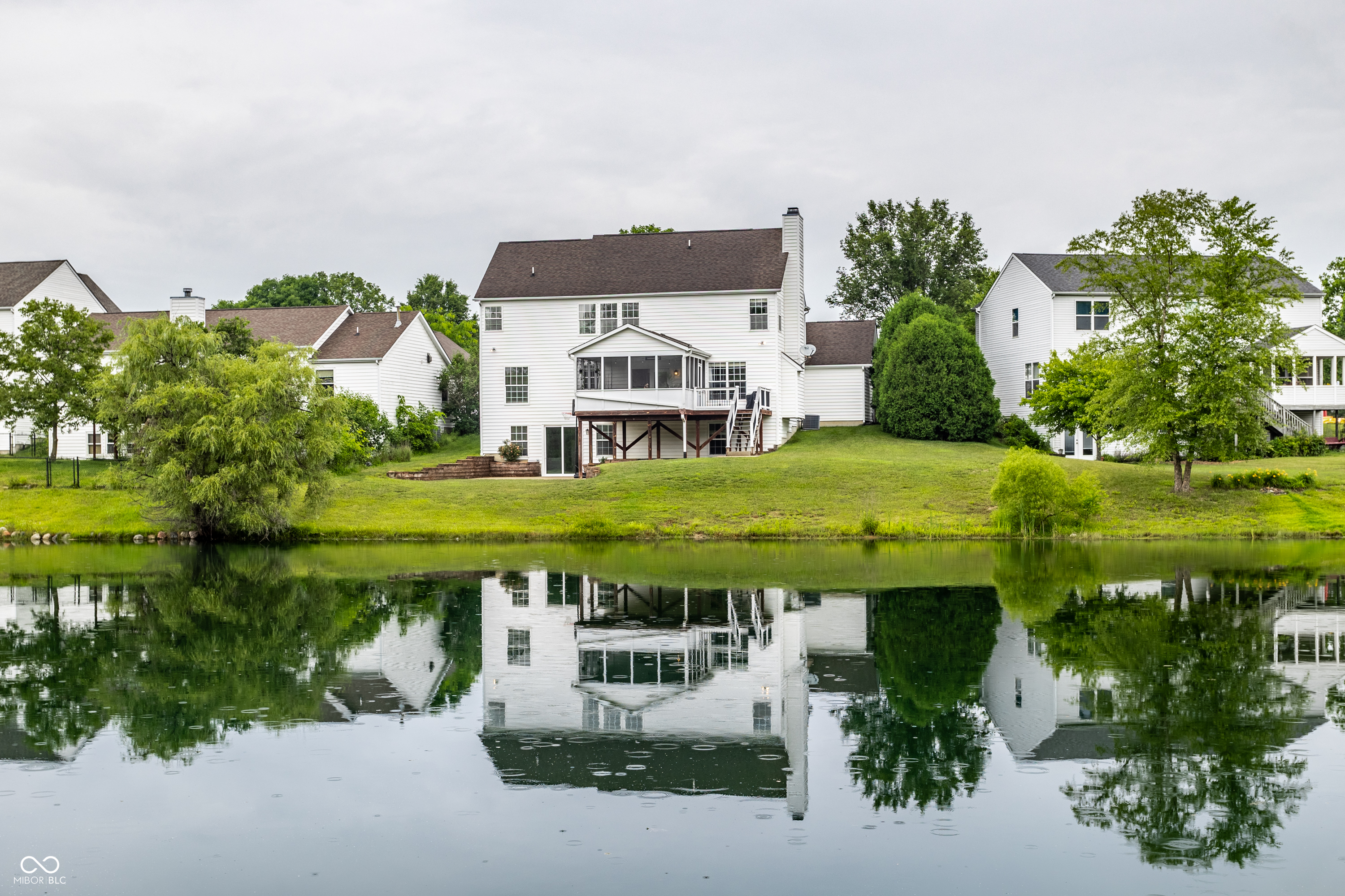 6771 Woodcliff Circle