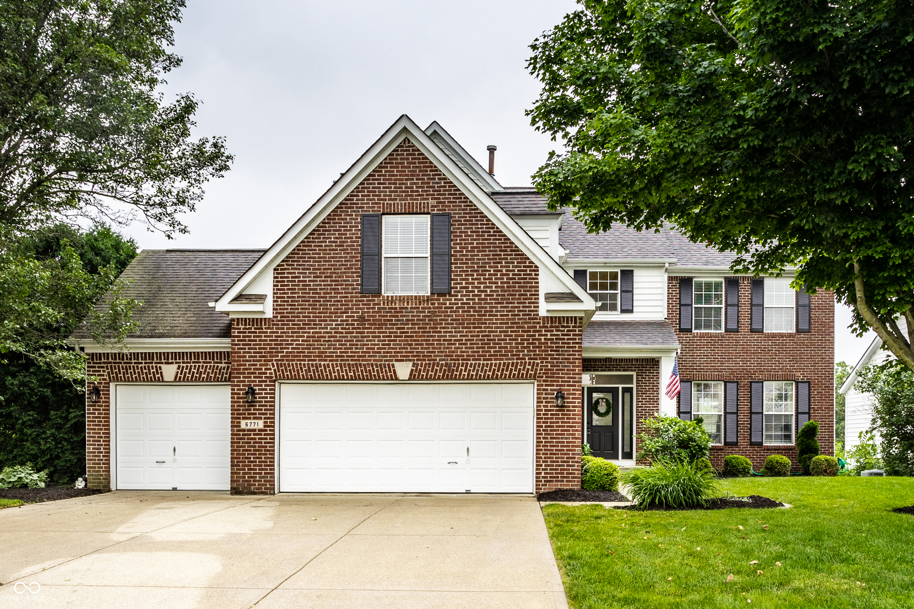 6771 Woodcliff Circle