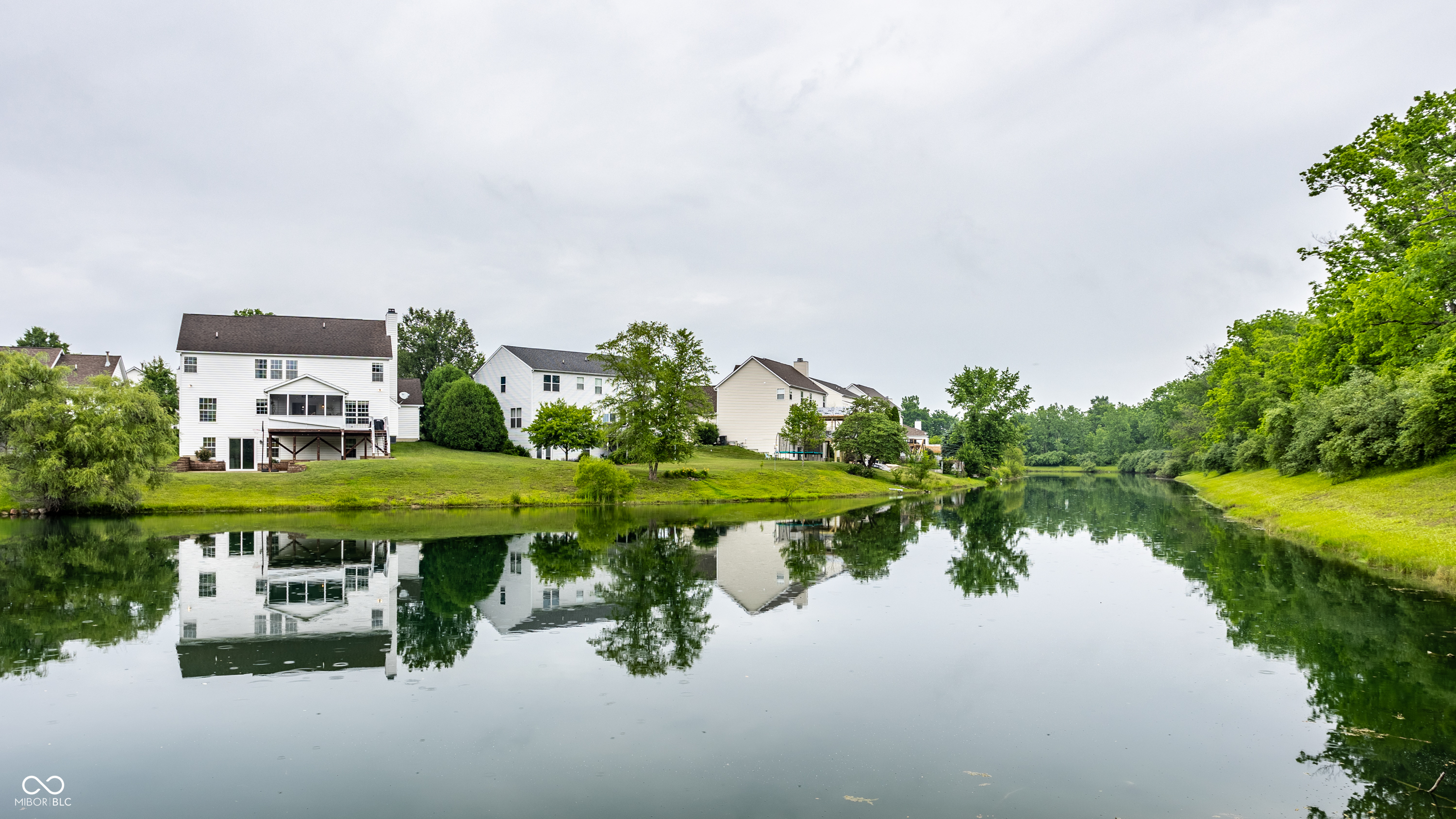 6771 Woodcliff Circle