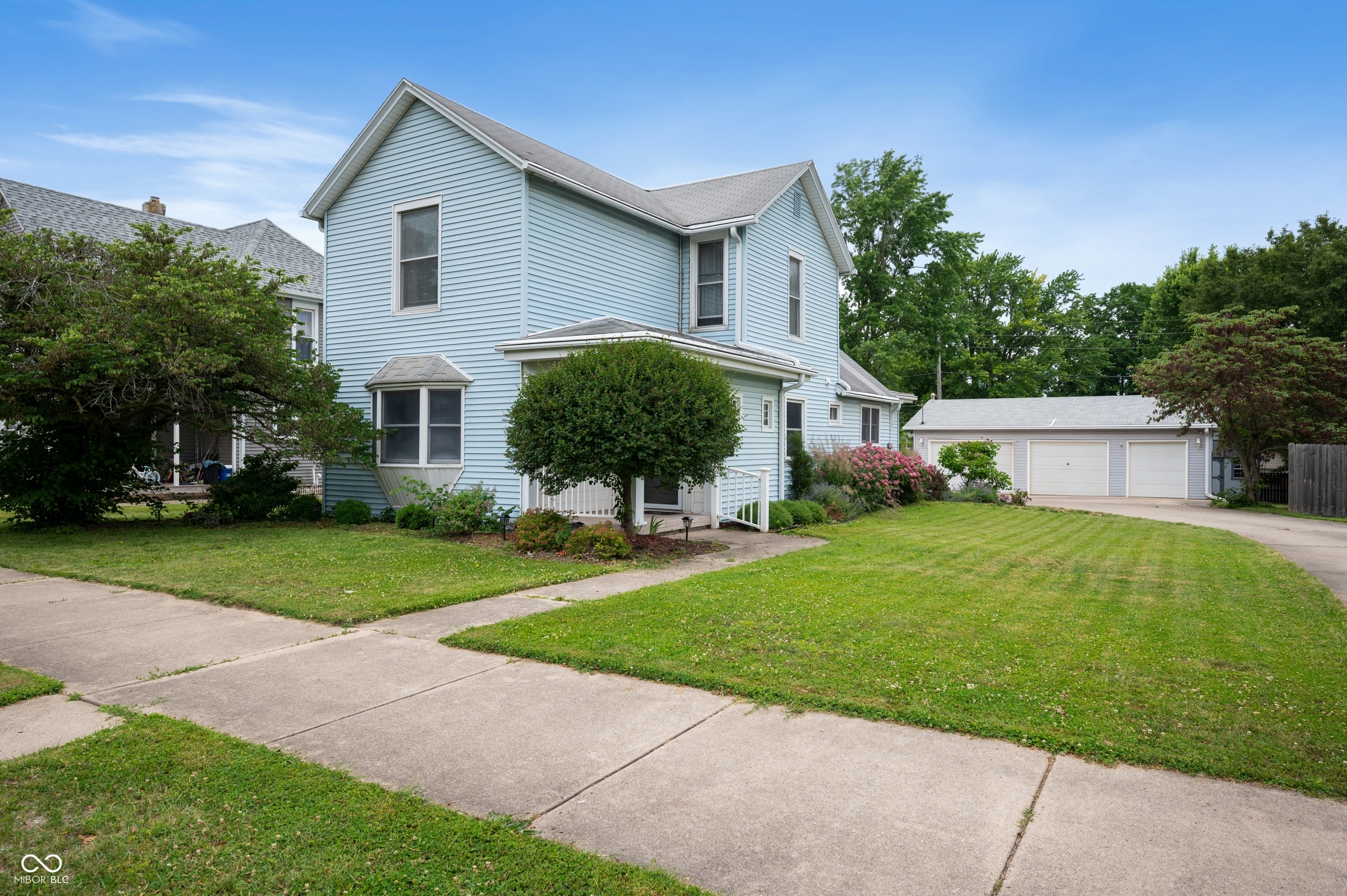 2116 Spear Street