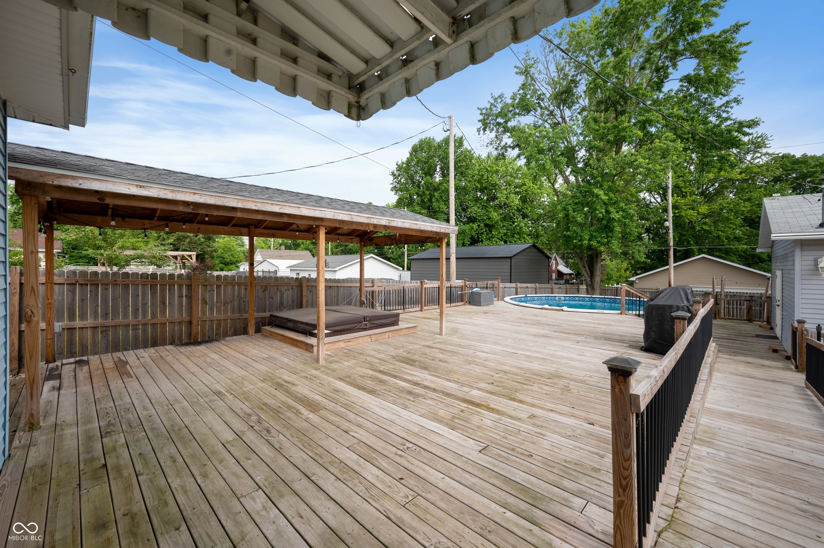 2116 Spear Street