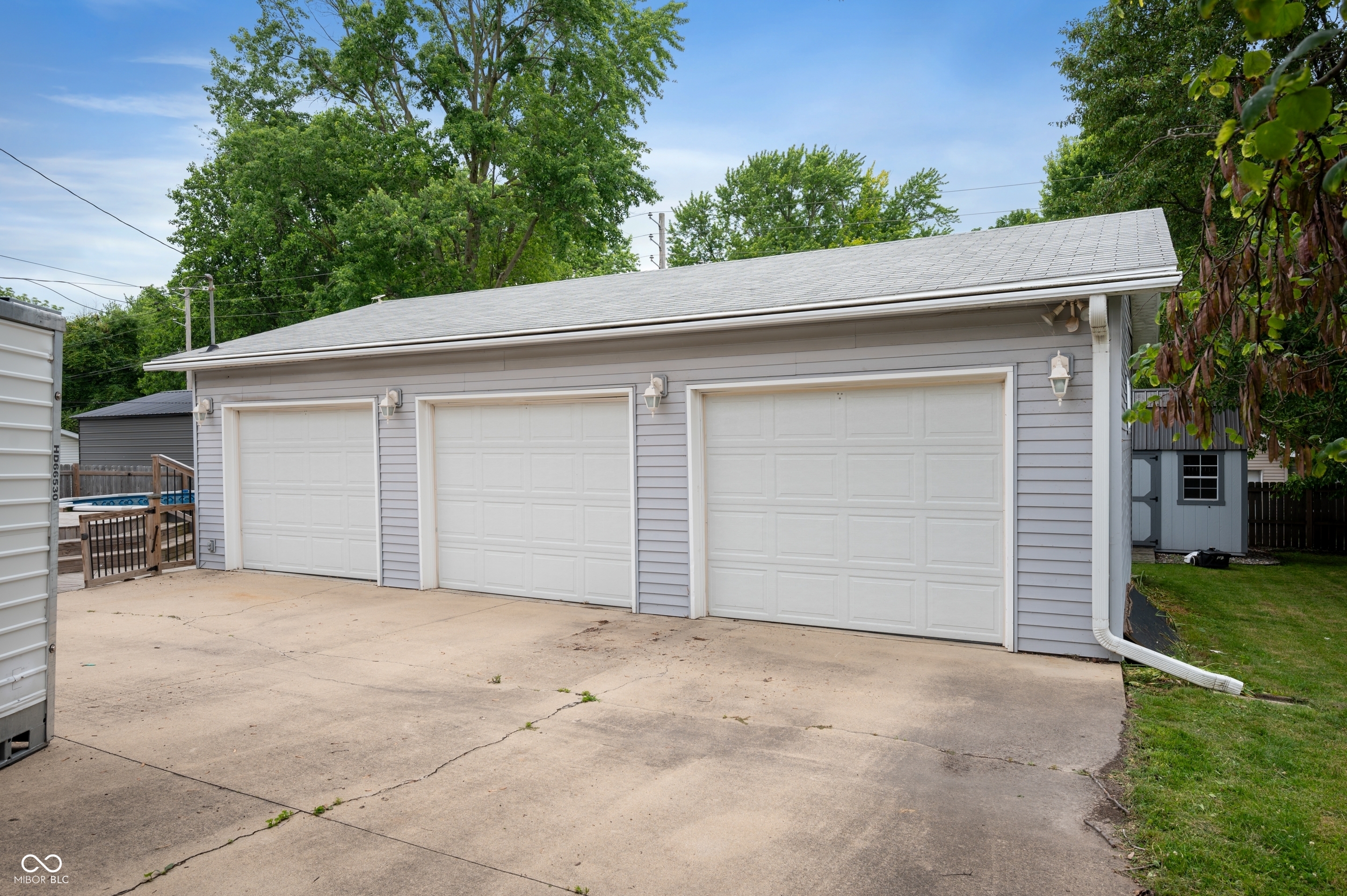 2116 Spear Street
