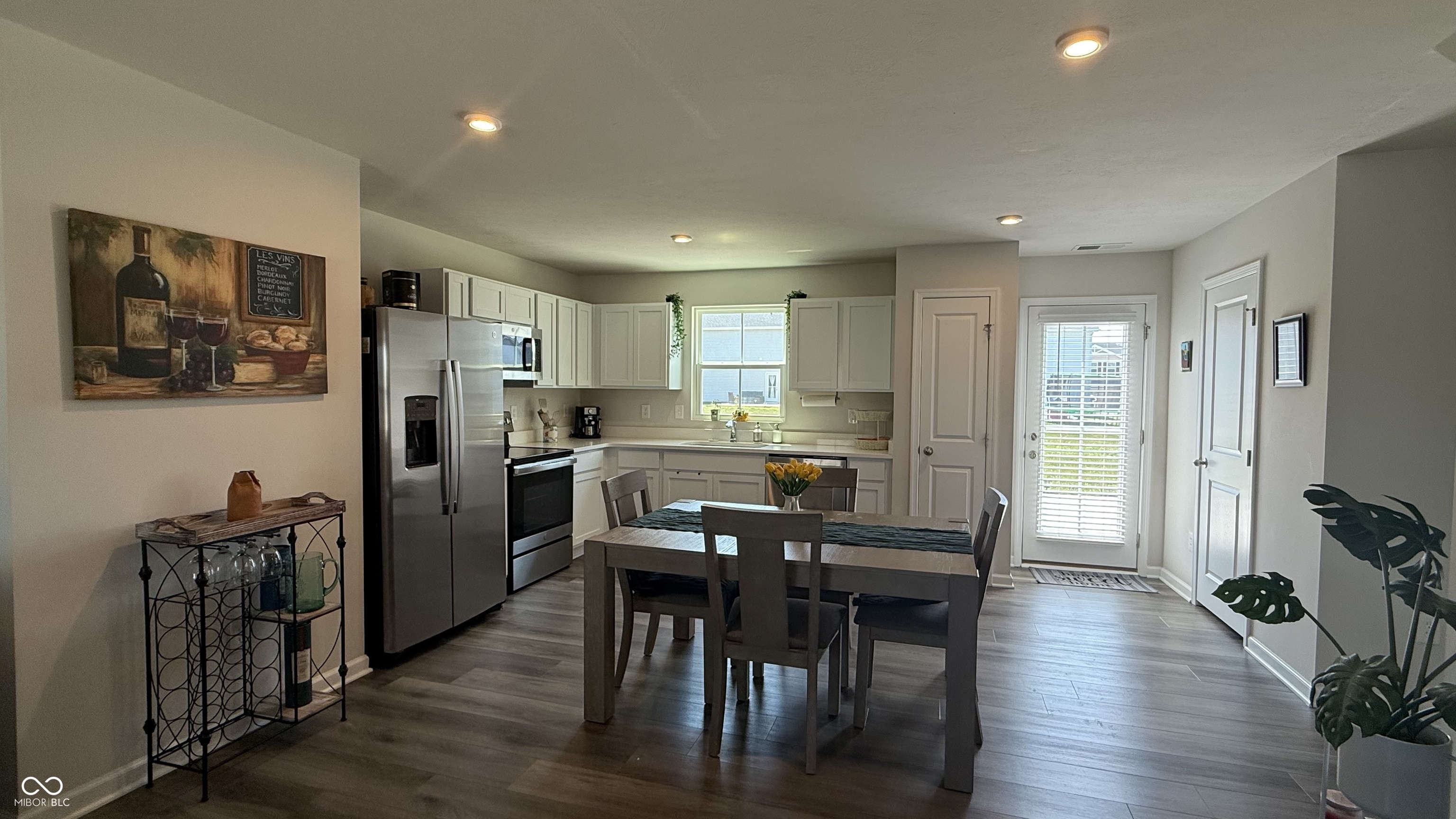 853 Woodbridge Way