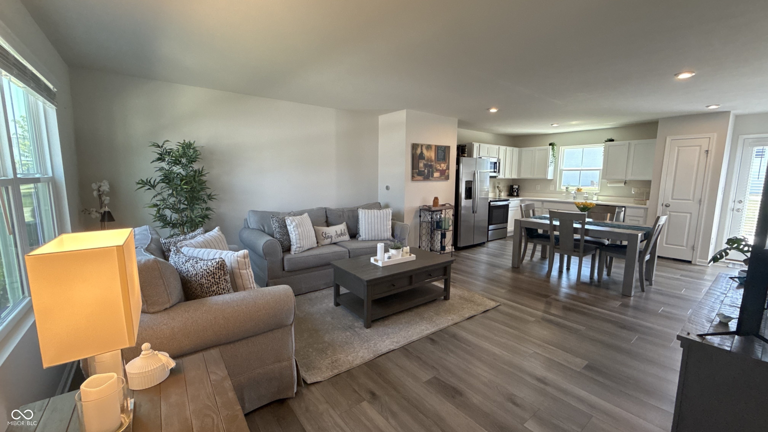 853 Woodbridge Way