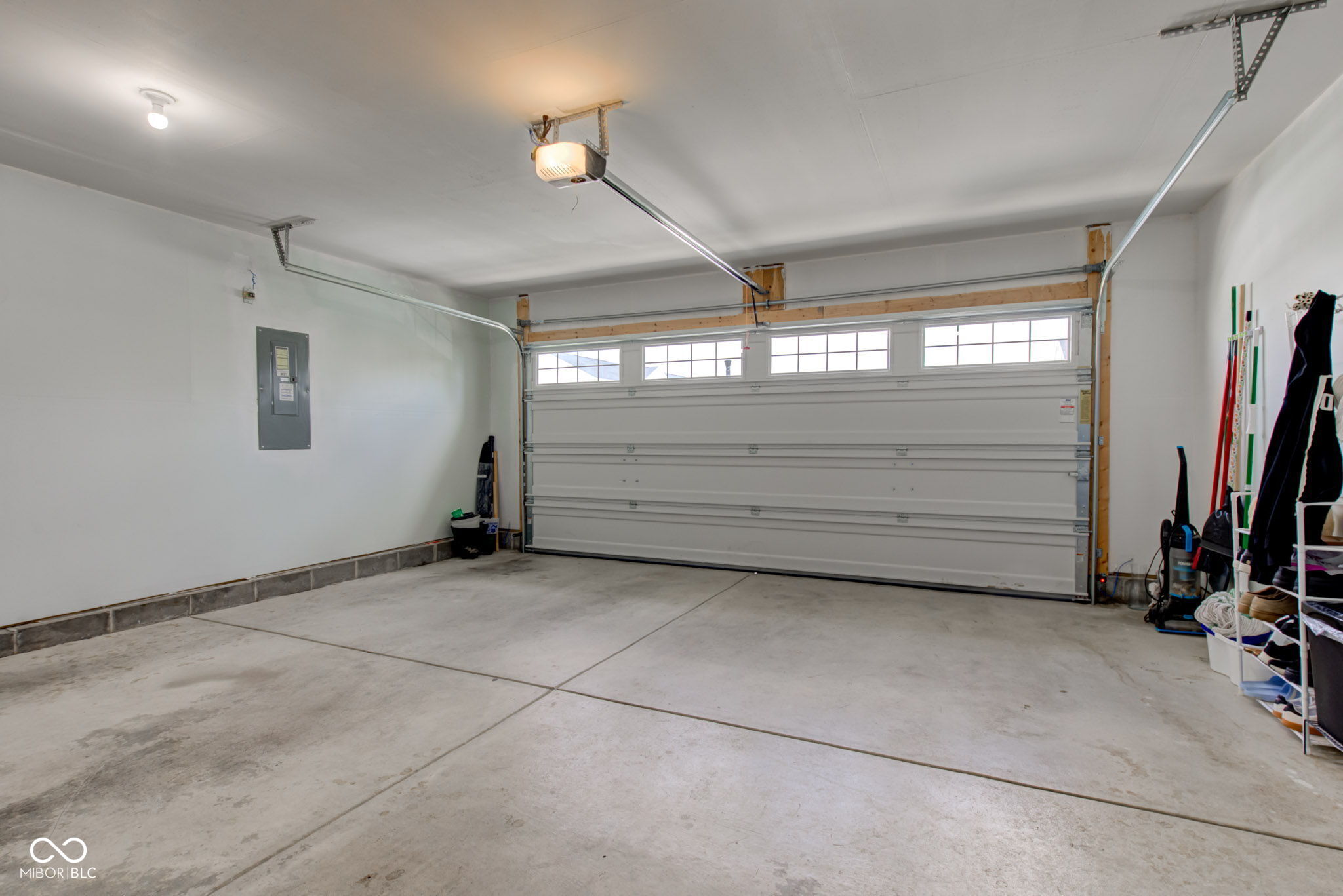 853 Woodbridge Way