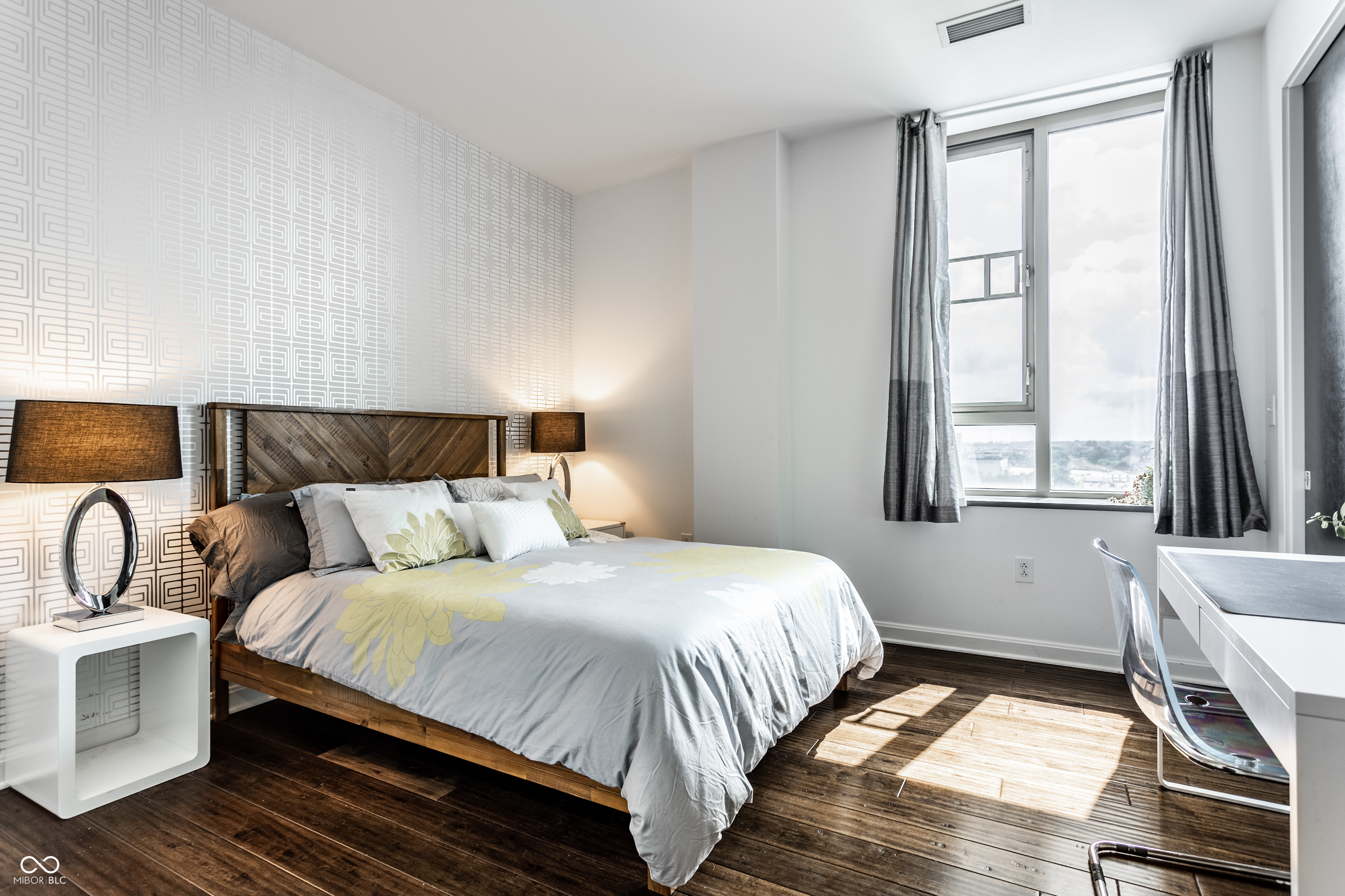 1 Virginia Avenue Unit: APT 607