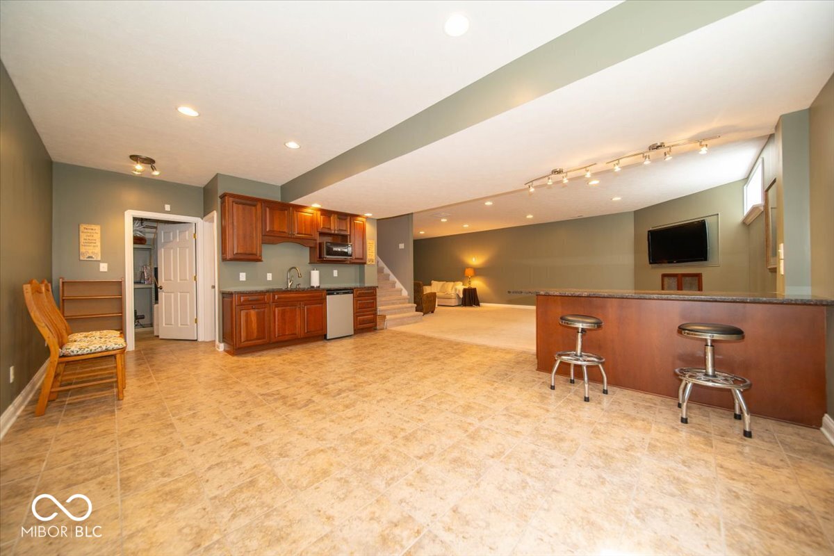 10865 Fairwoods Drive