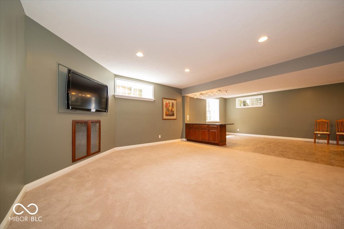 10865 Fairwoods Drive