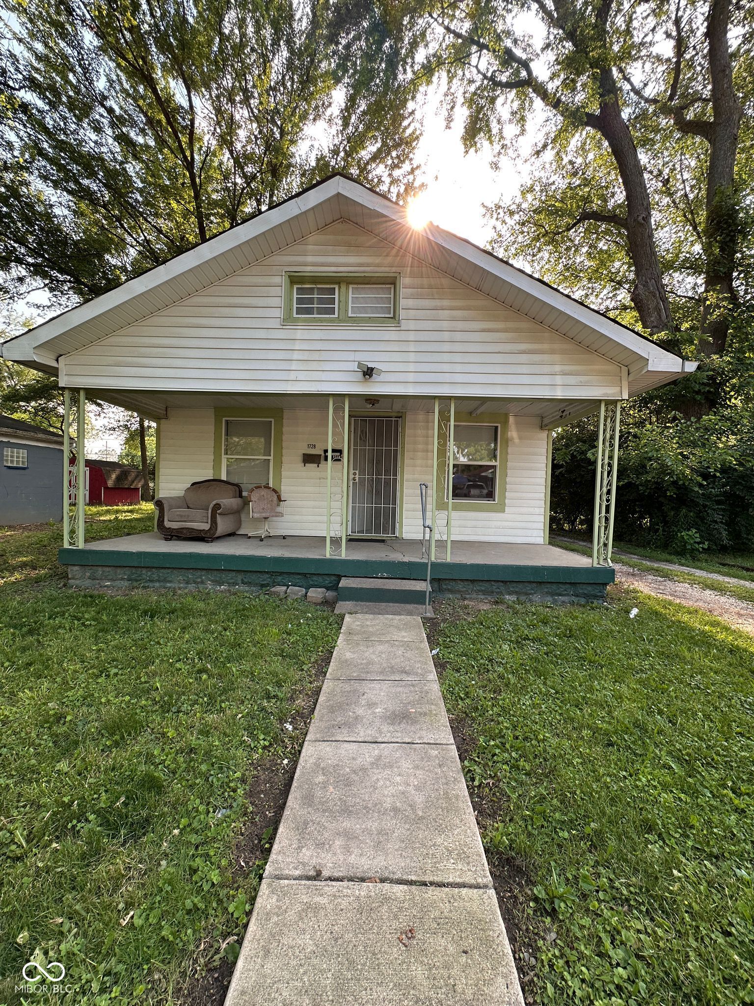 1728 N Somerset Avenue