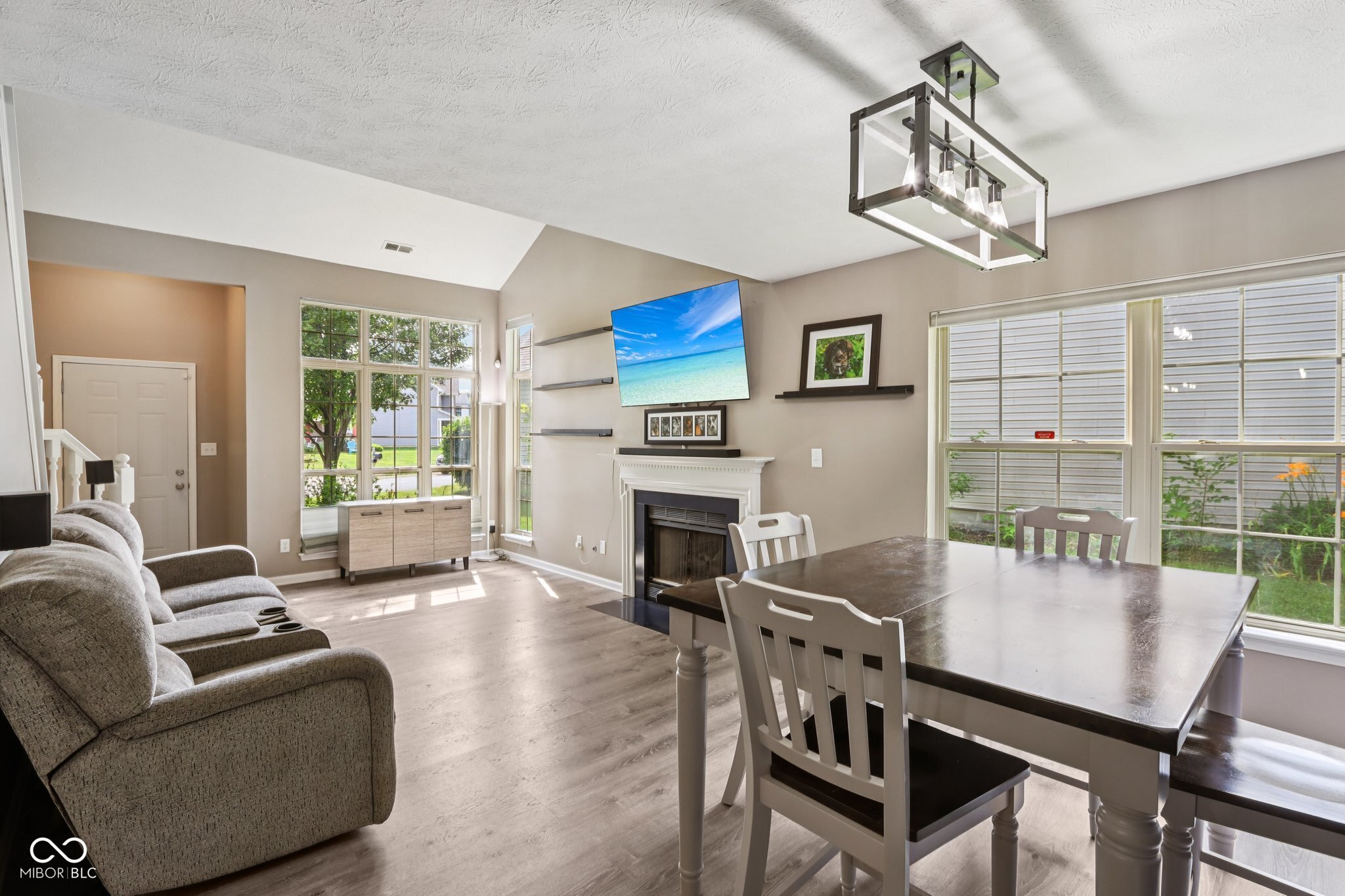 829 Pioneer Woods Drive