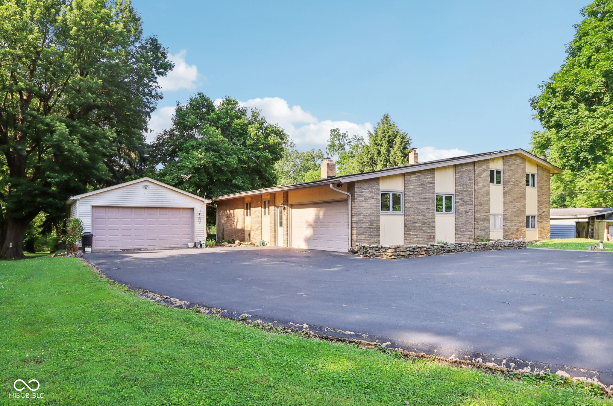 3265 Tulip Drive