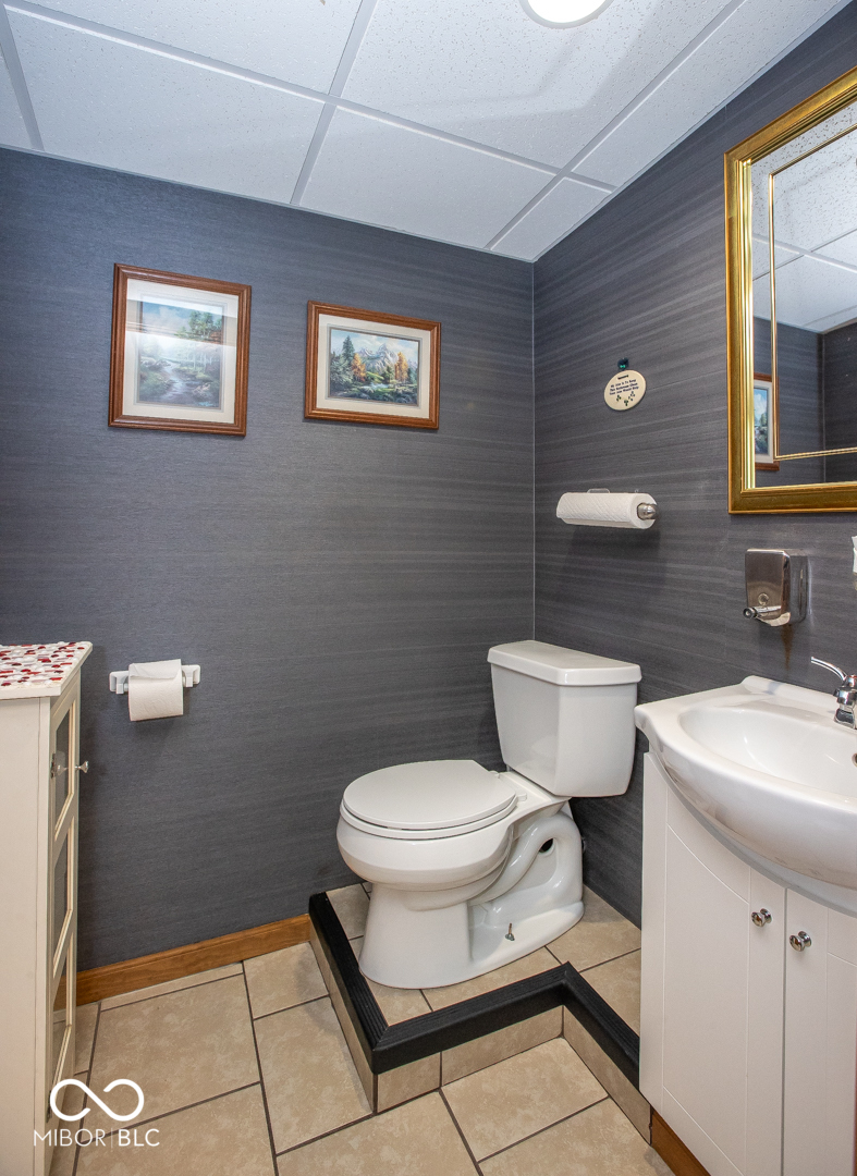 3542 W Us Highway 40