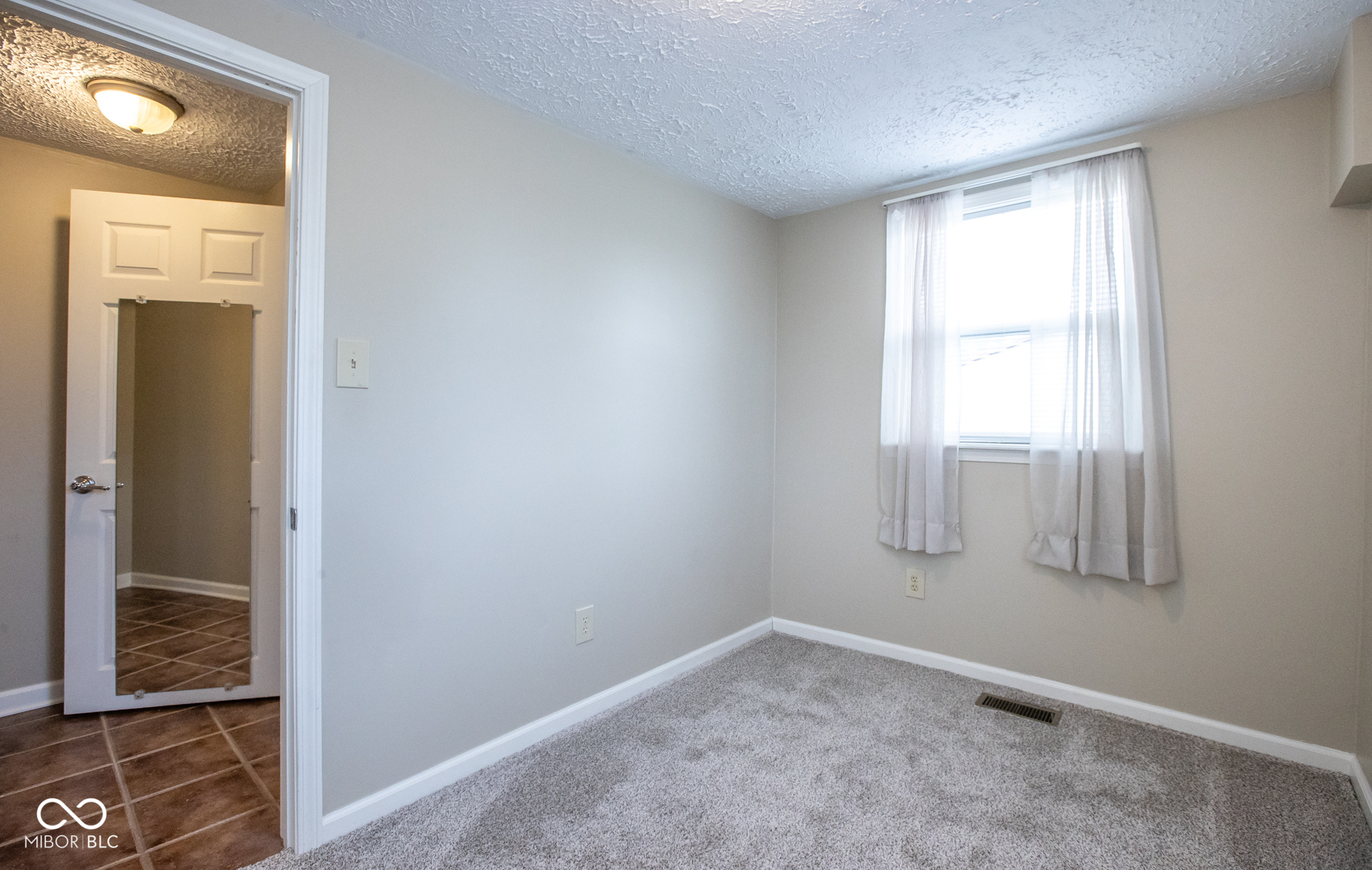 3542 W Us Highway 40