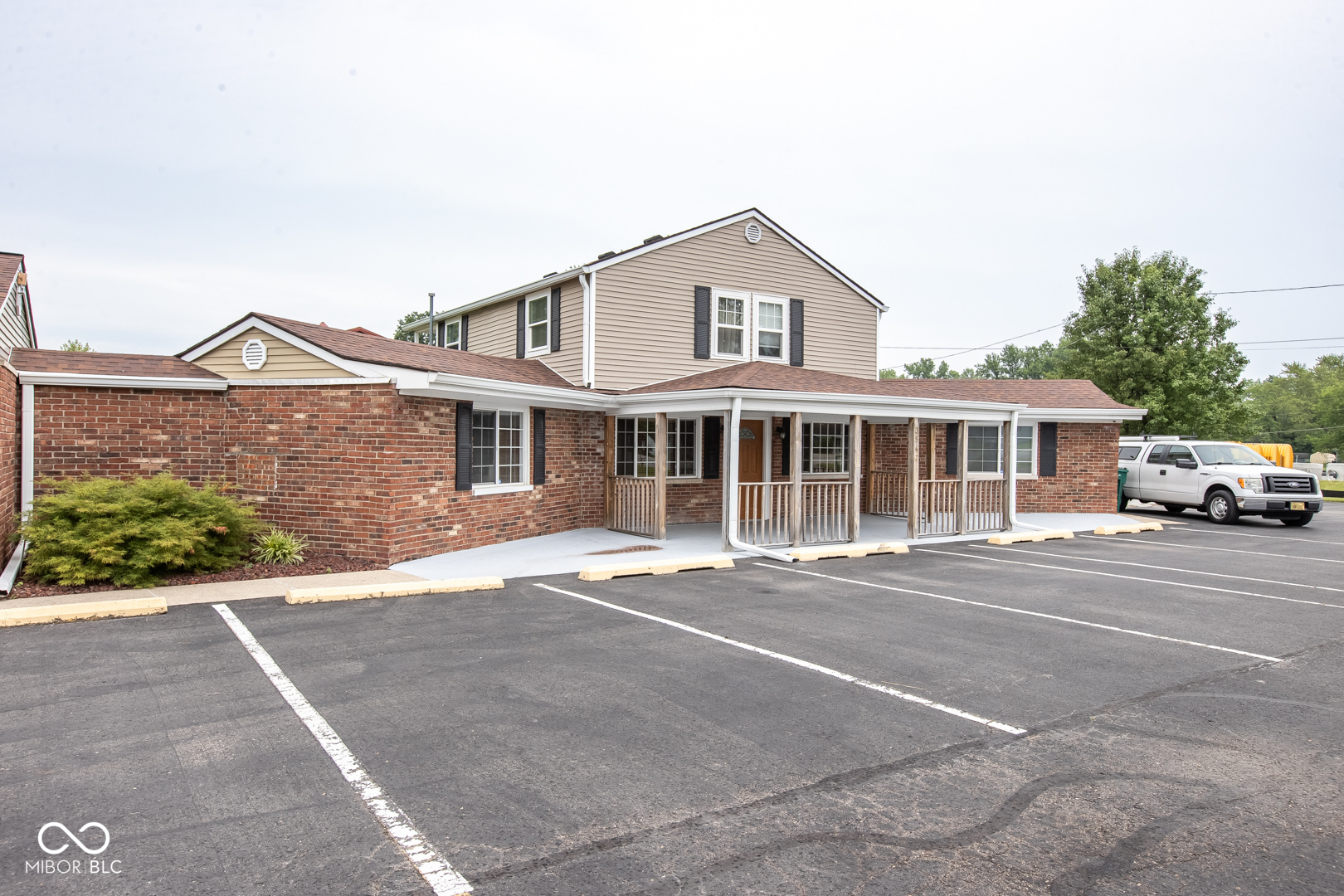 3542 W Us Highway 40