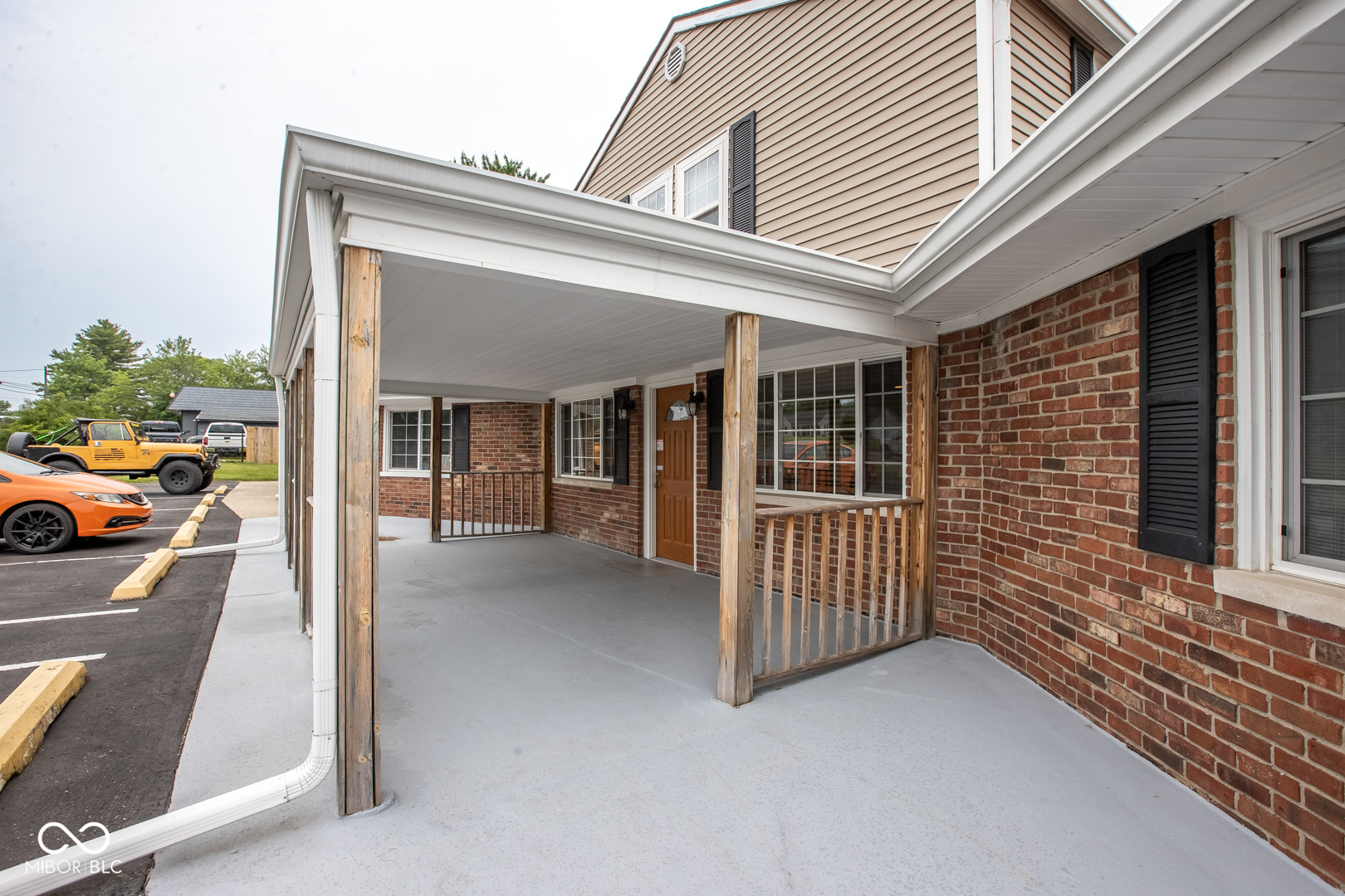 3542 W Us Highway 40