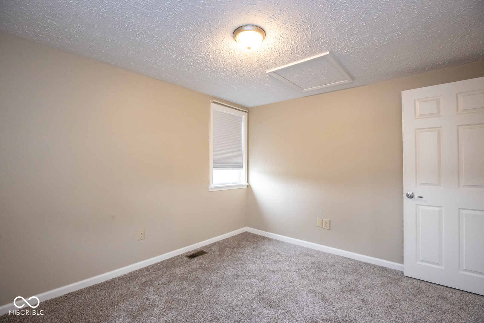 3542 W Us Highway 40