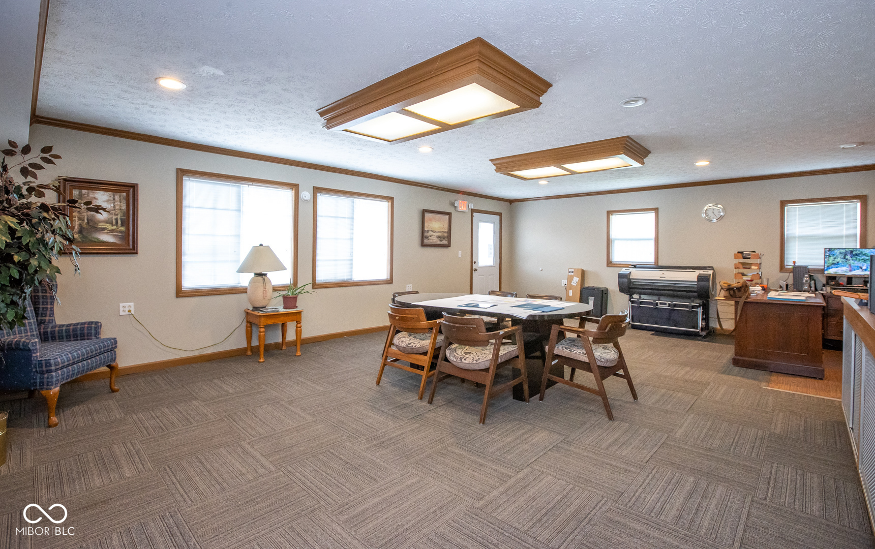 3542 W Us Highway 40