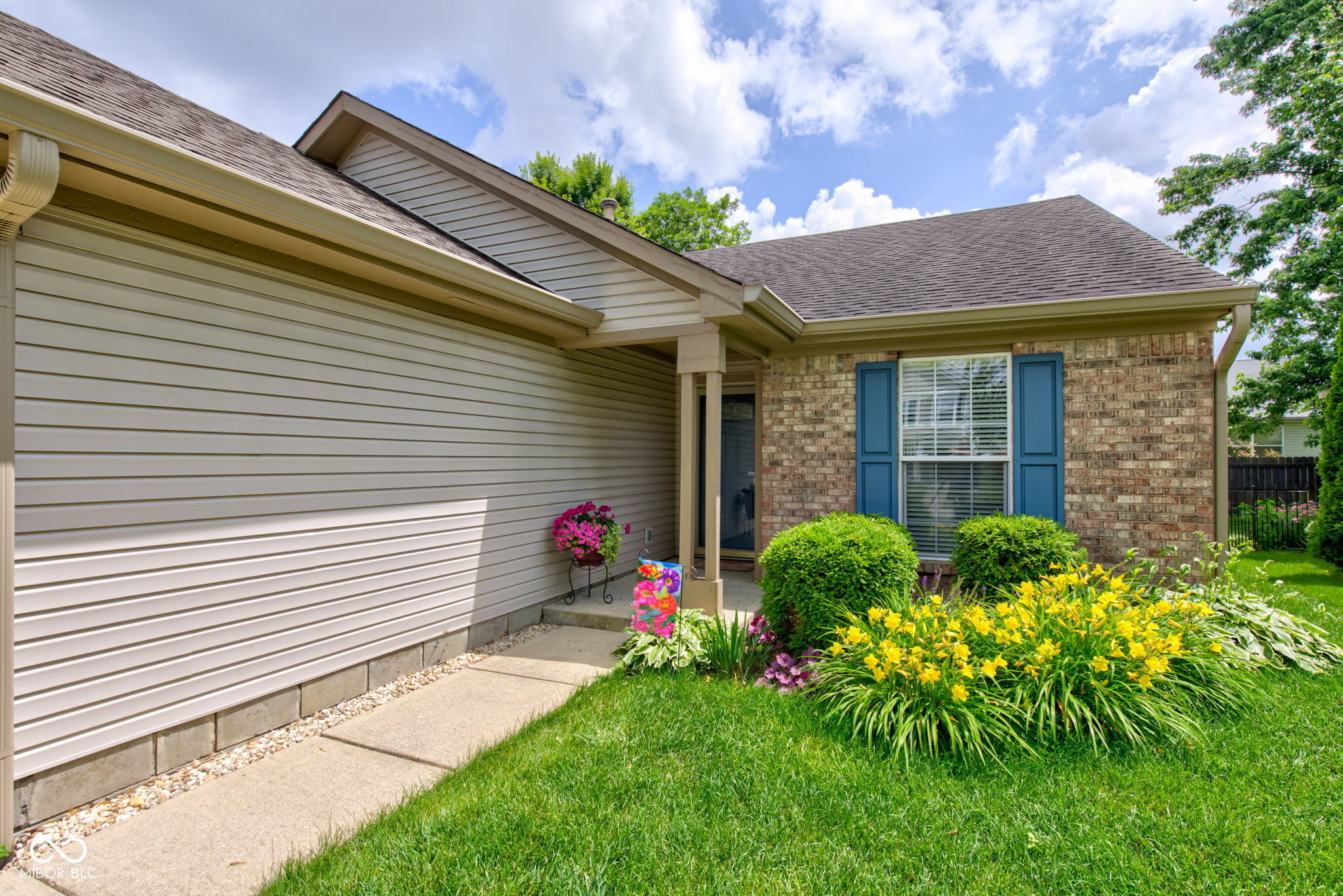 741 Chestnut Lane