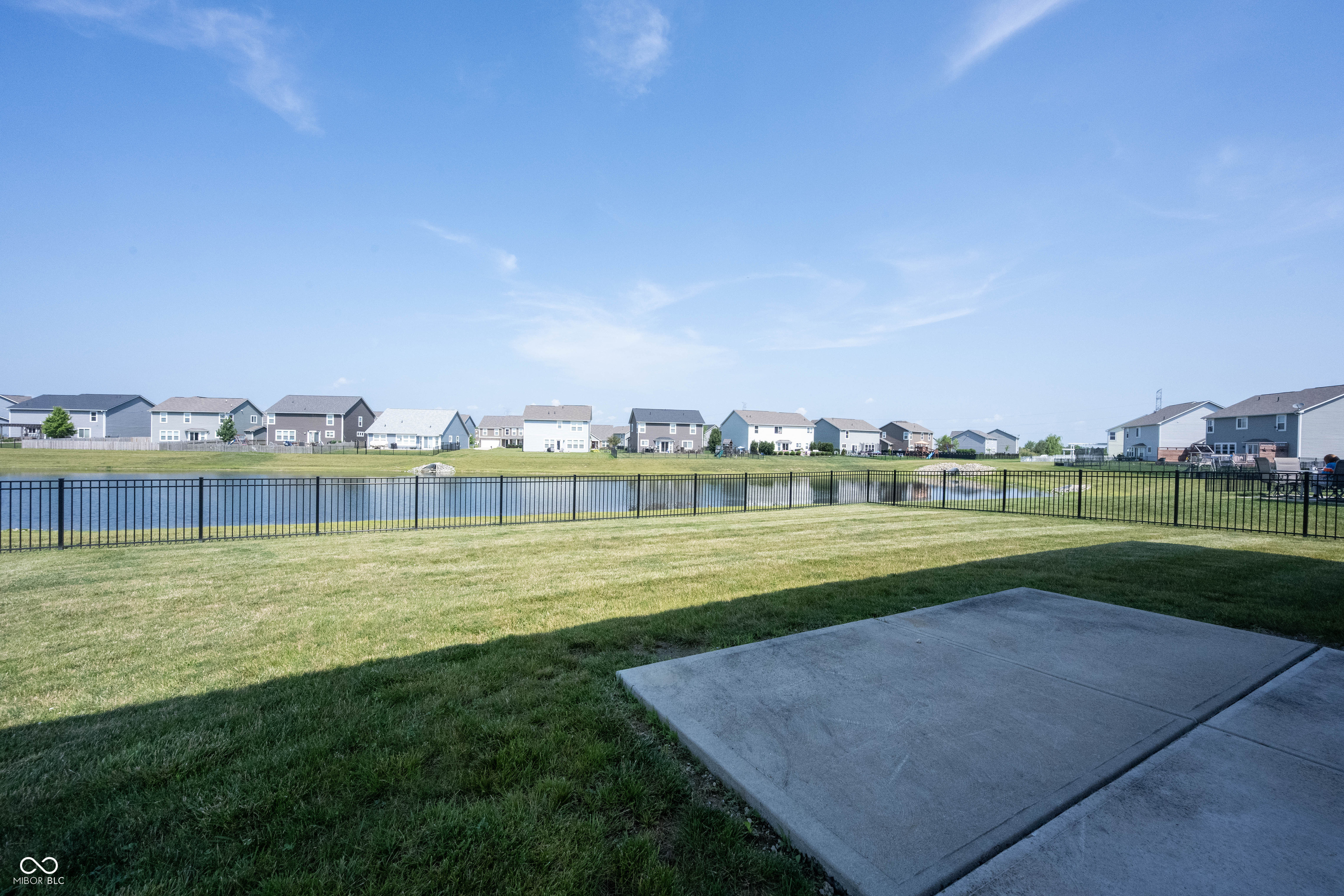 6218 N Woodside Court