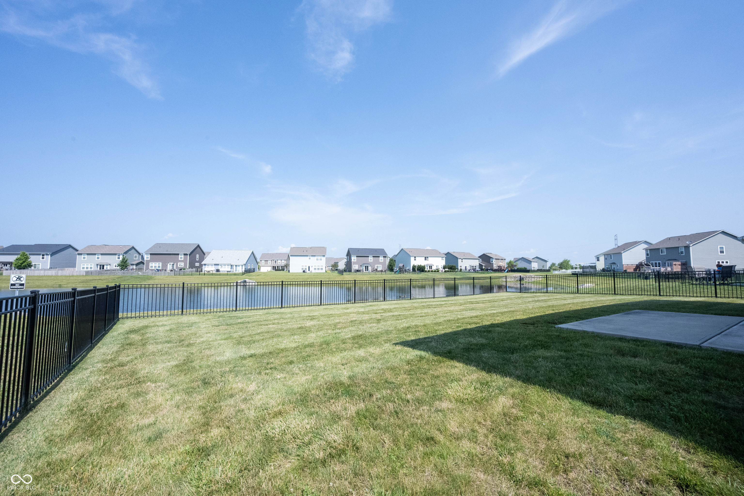 6218 N Woodside Court