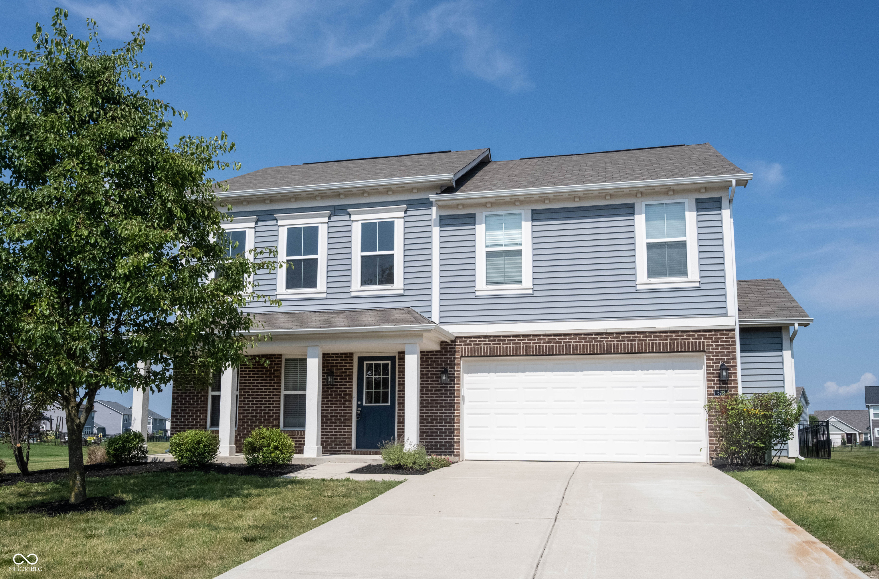 6218 N Woodside Court