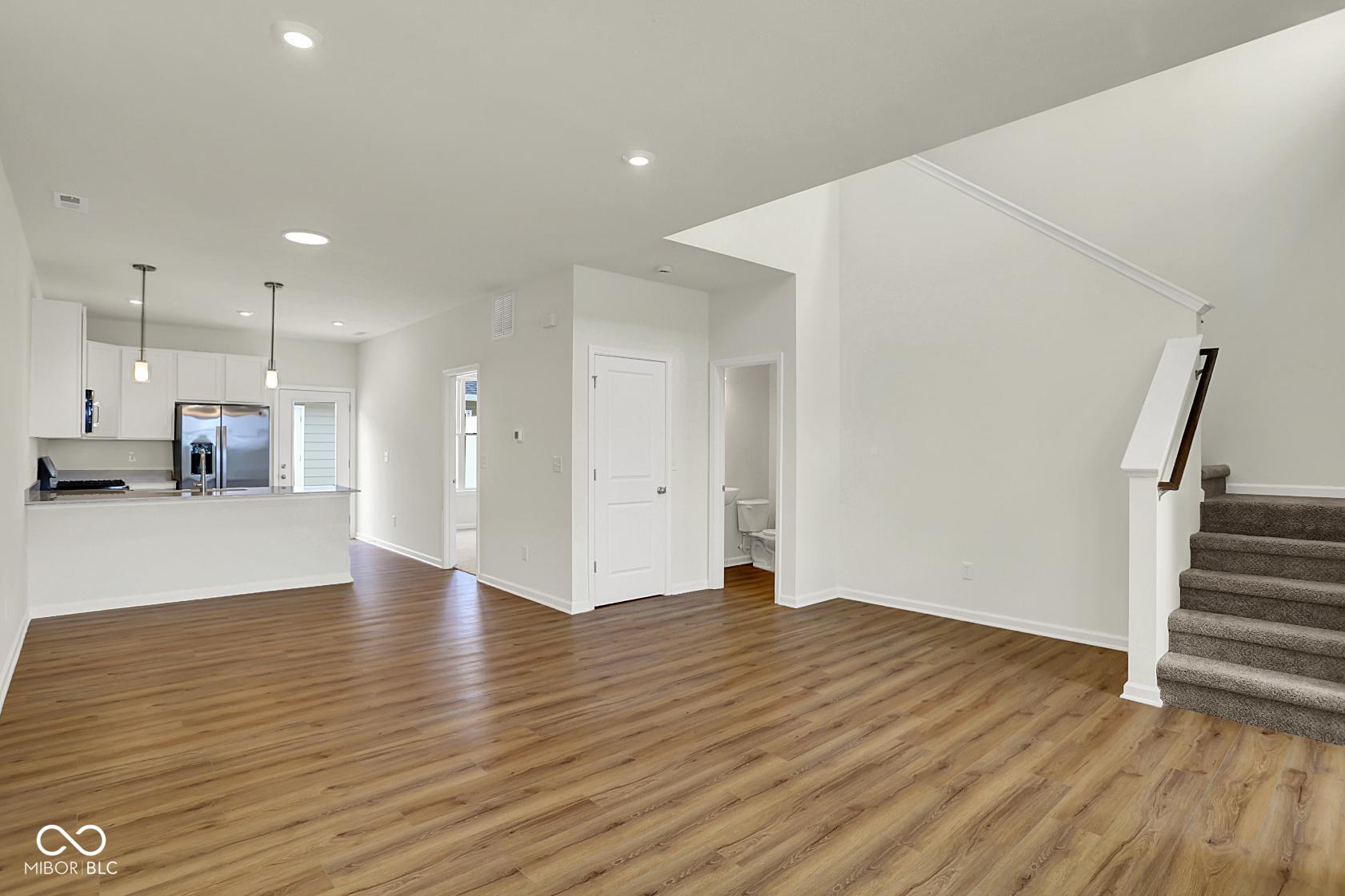 3933 Wren Drive