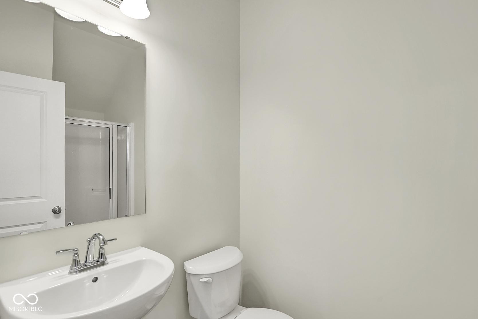 3933 Wren Drive
