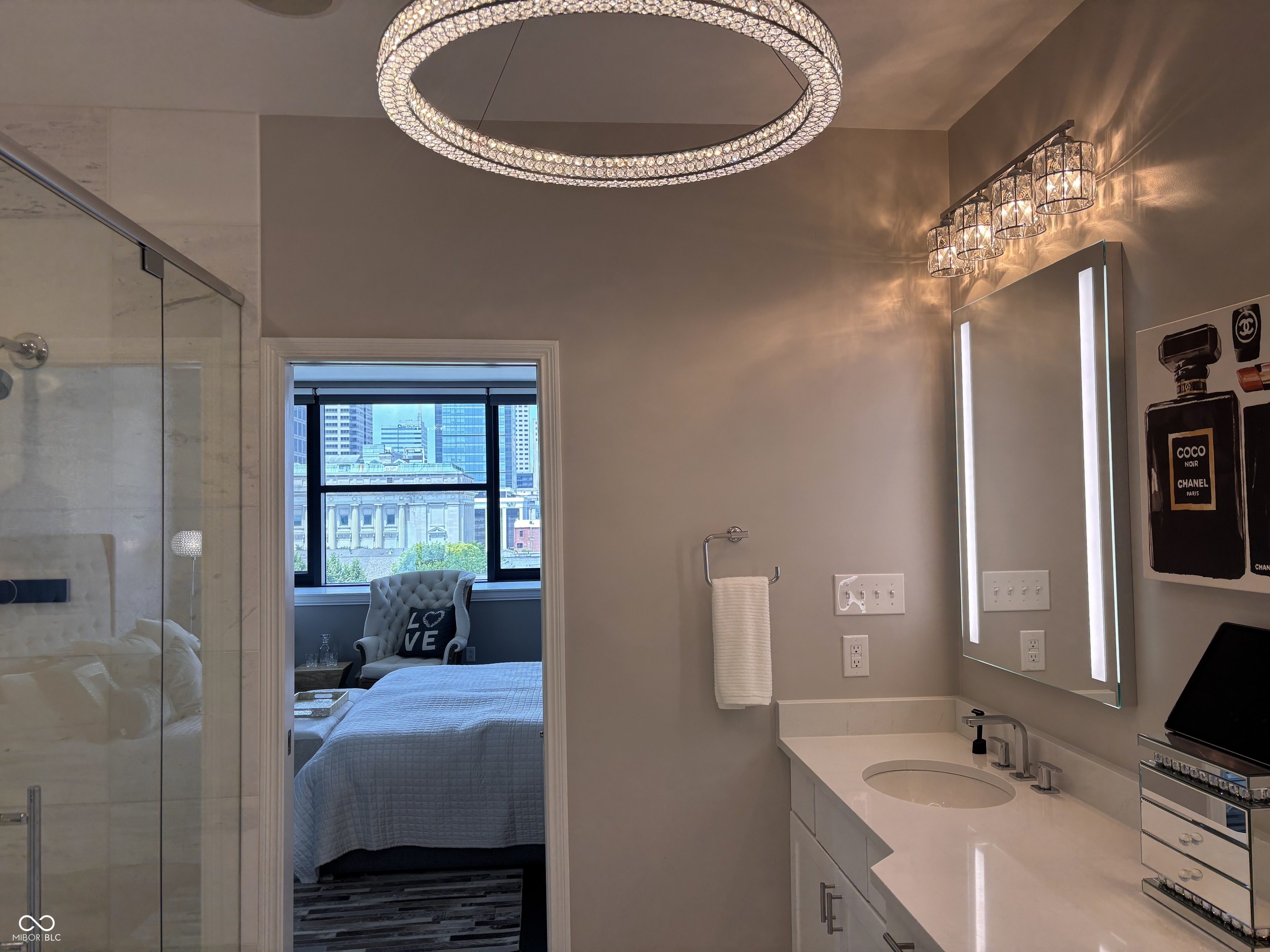 225 N New Jersey Street Unit: 52