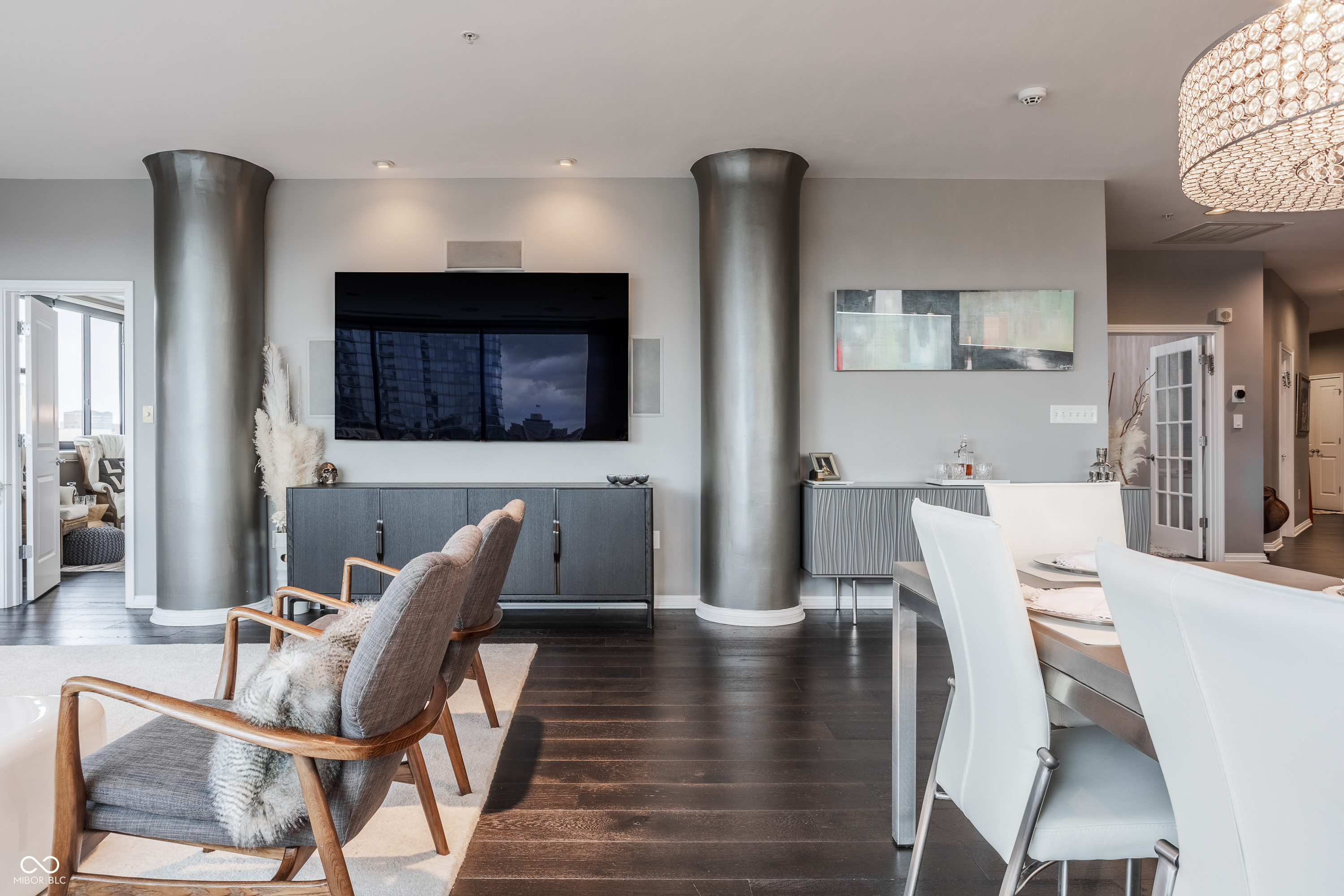 225 N New Jersey Street Unit: 52