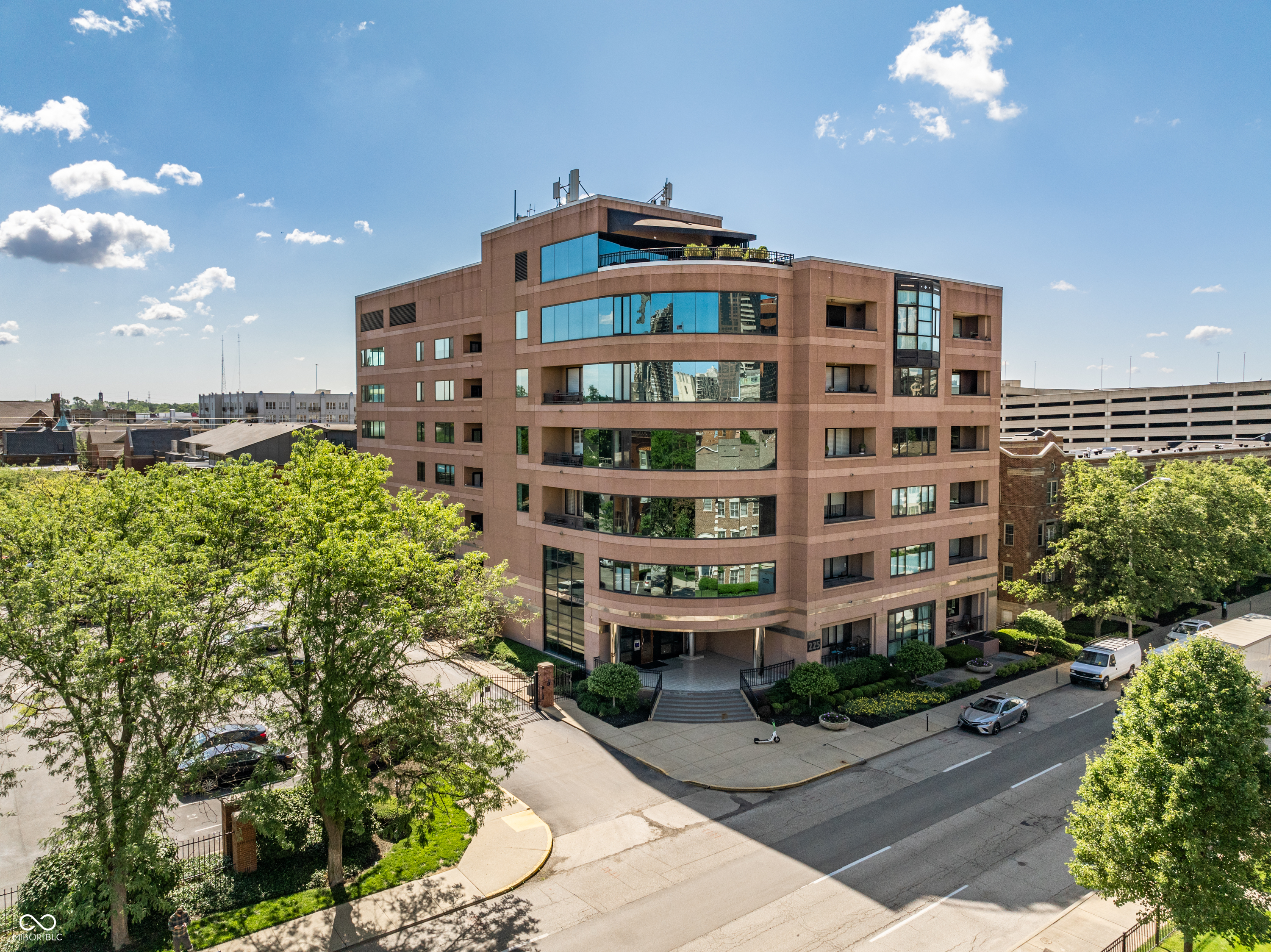 225 N New Jersey Street Unit: 52