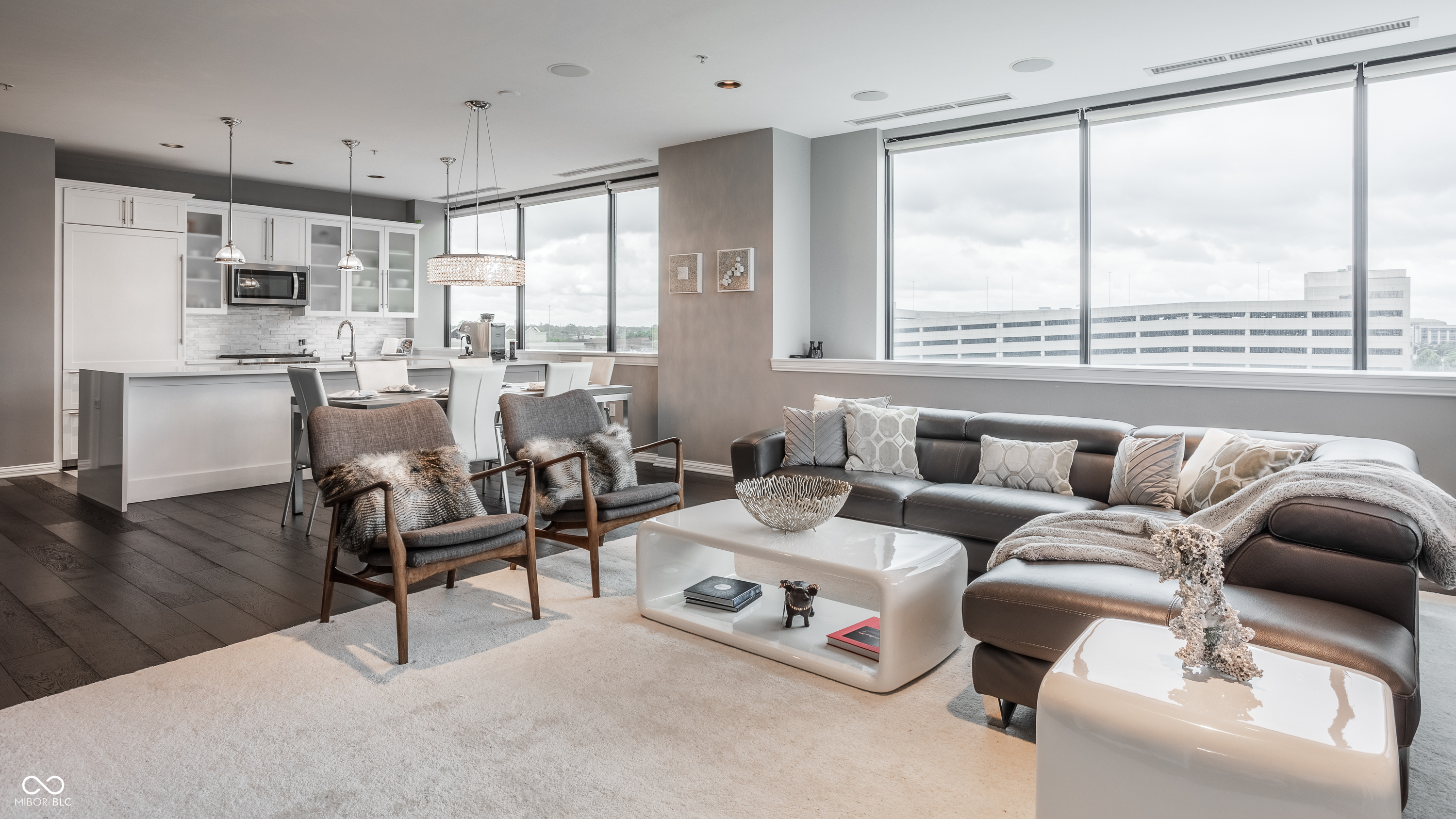 225 N New Jersey Street Unit: 52