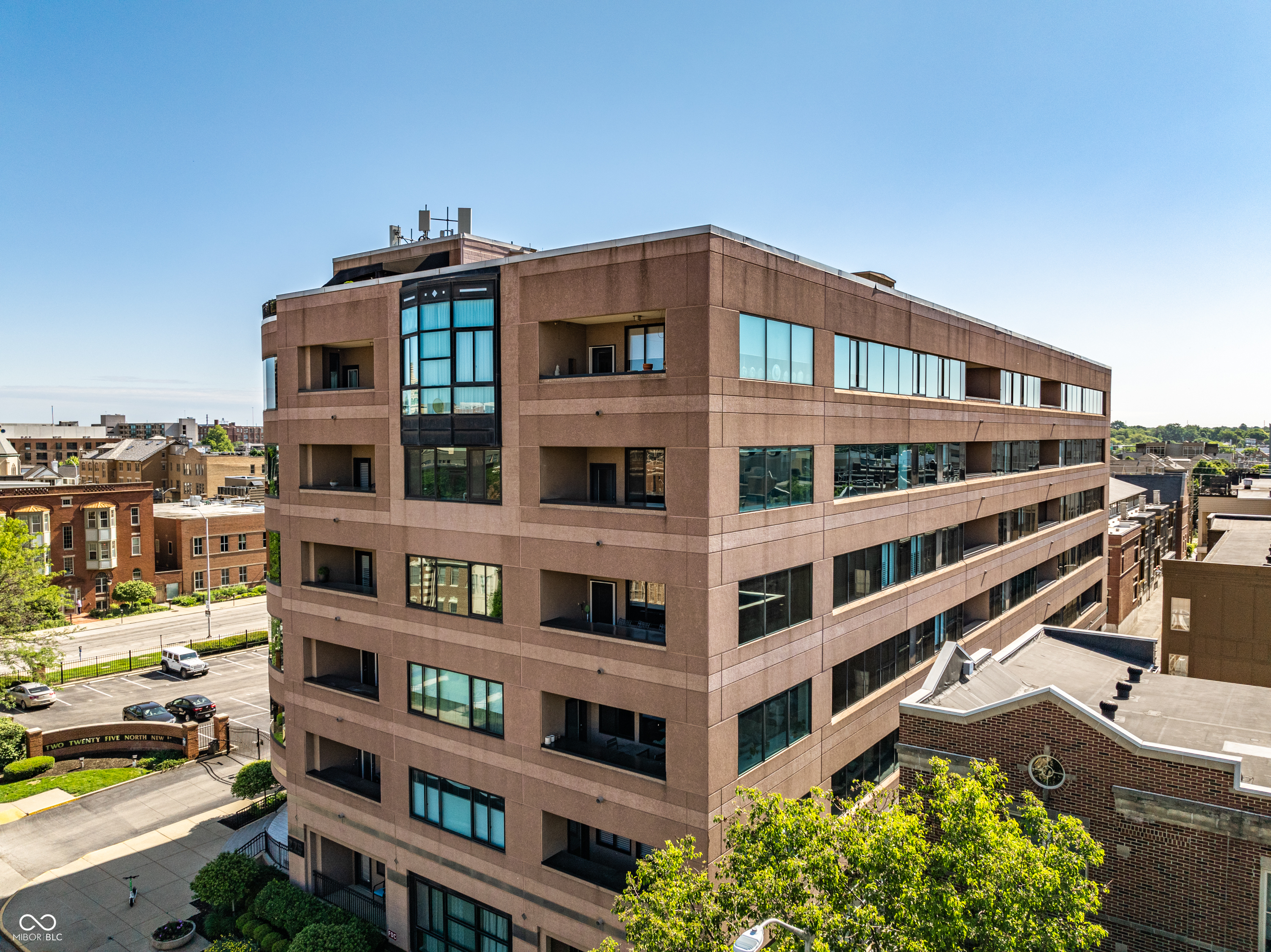 225 N New Jersey Street Unit: 52