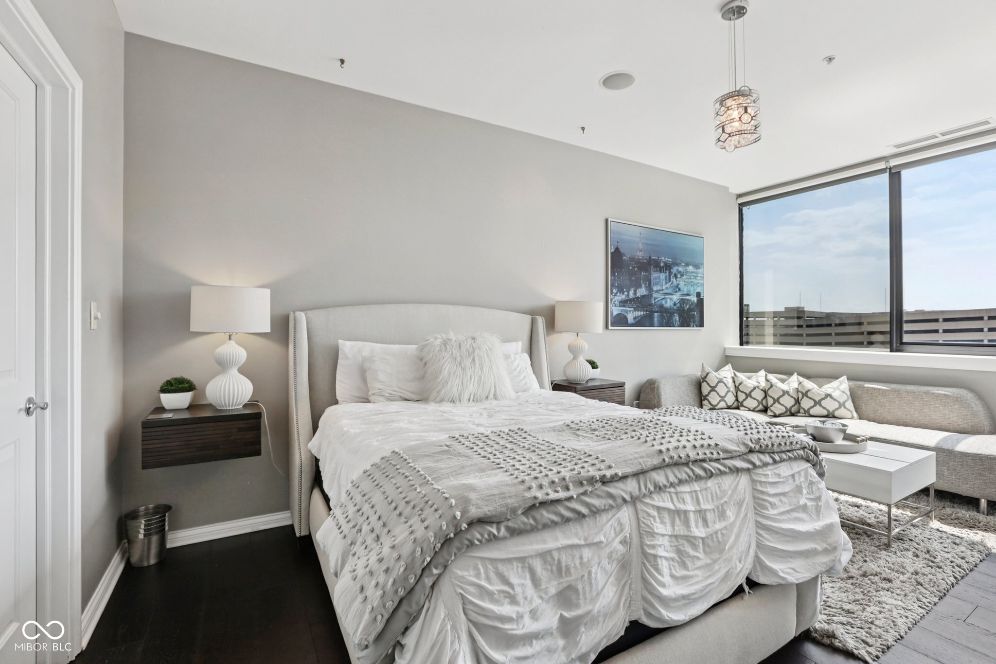 225 N New Jersey Street Unit: 52