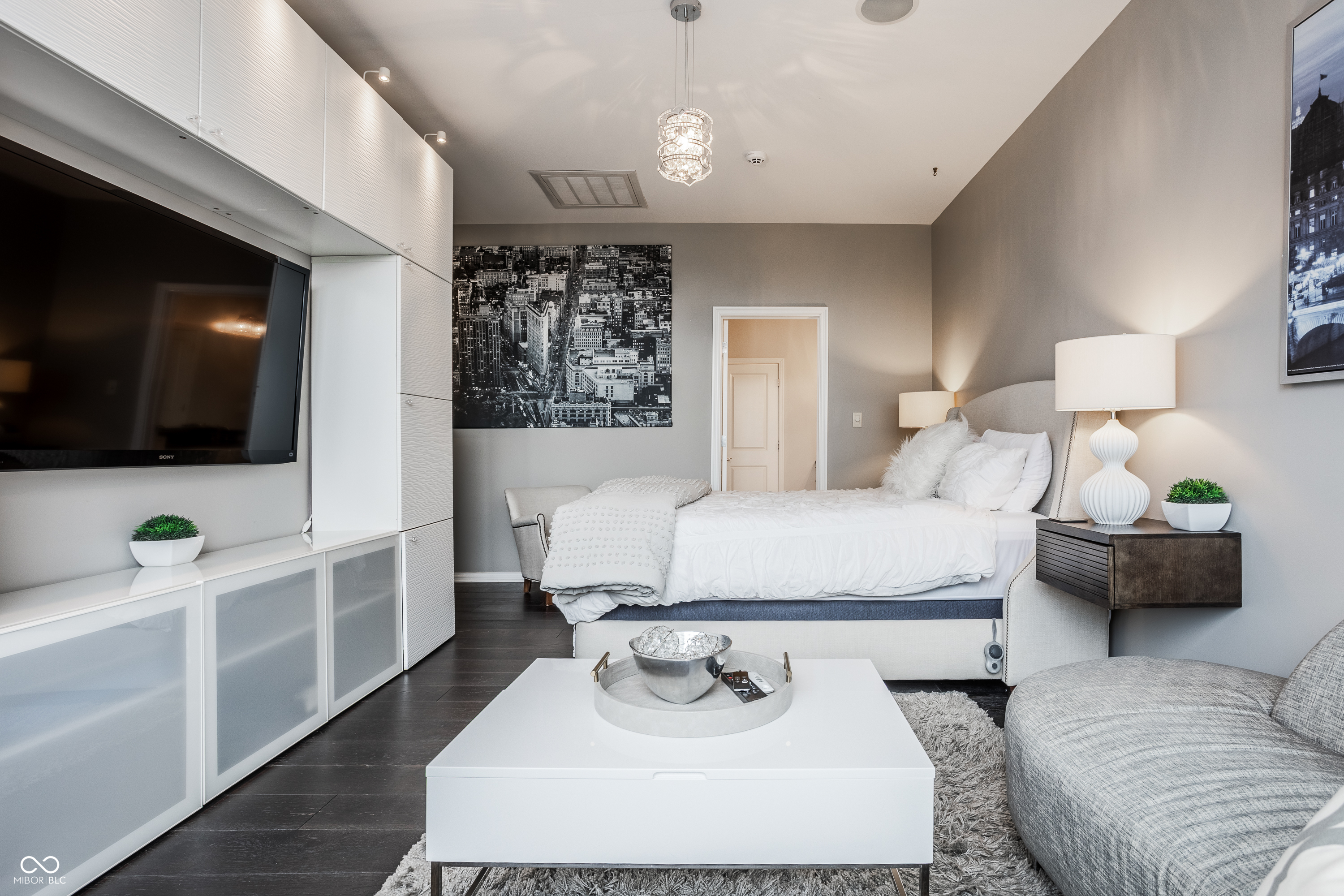 225 N New Jersey Street Unit: 52