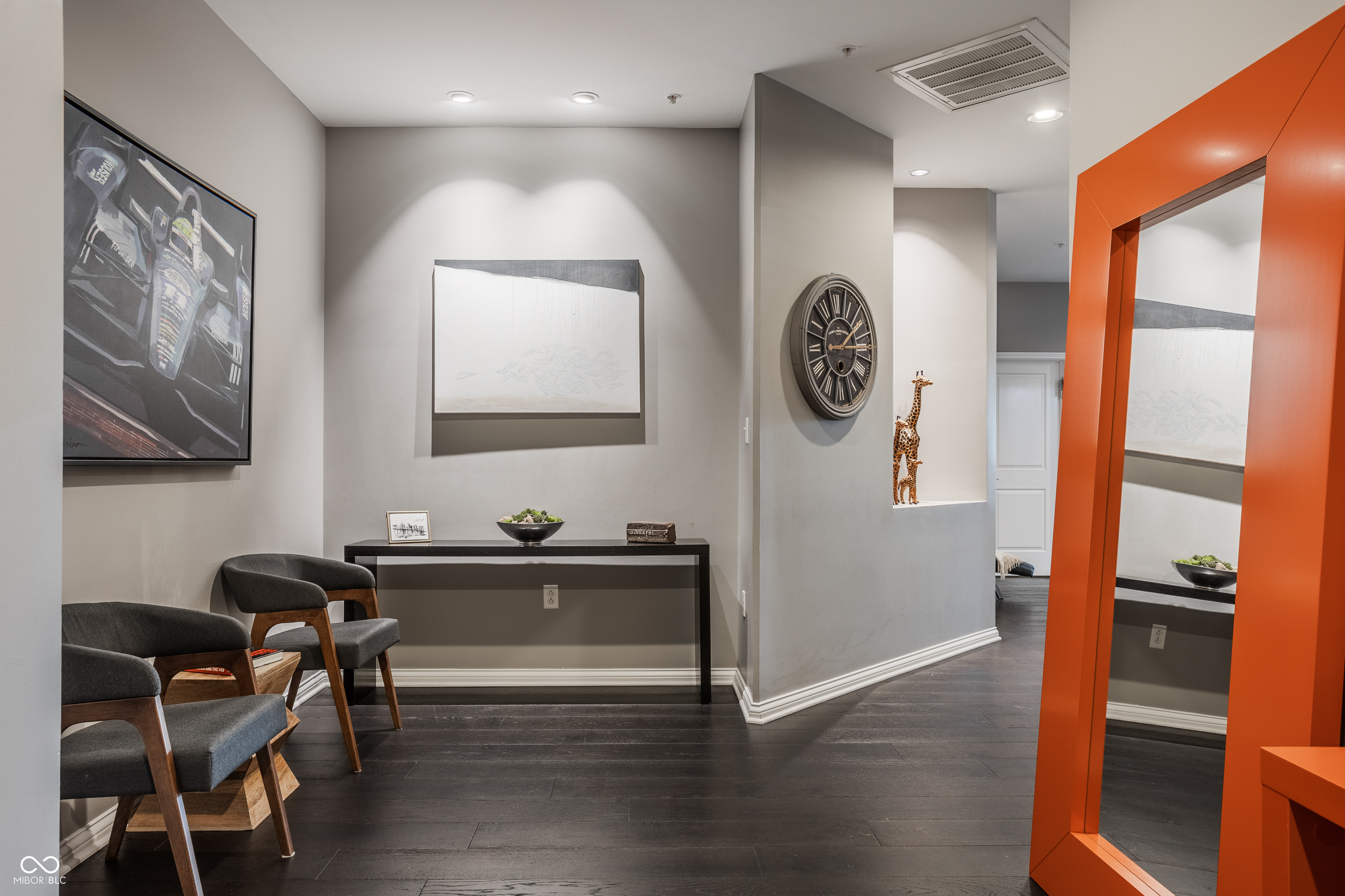 225 N New Jersey Street Unit: 52