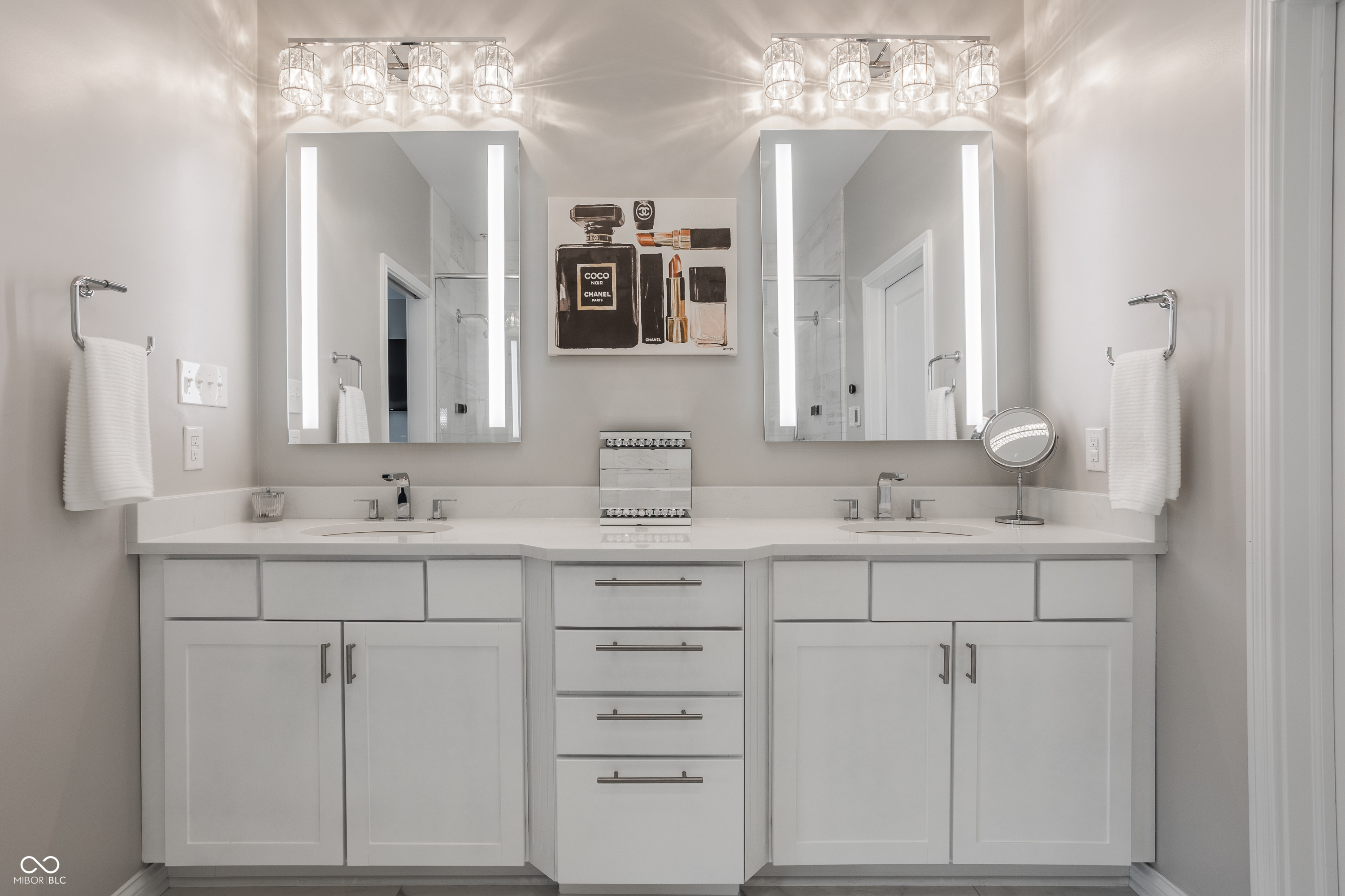 225 N New Jersey Street Unit: 52